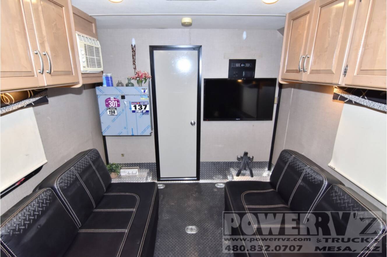A photo of this 2018 Thor Motor Coach Outlaw 29H