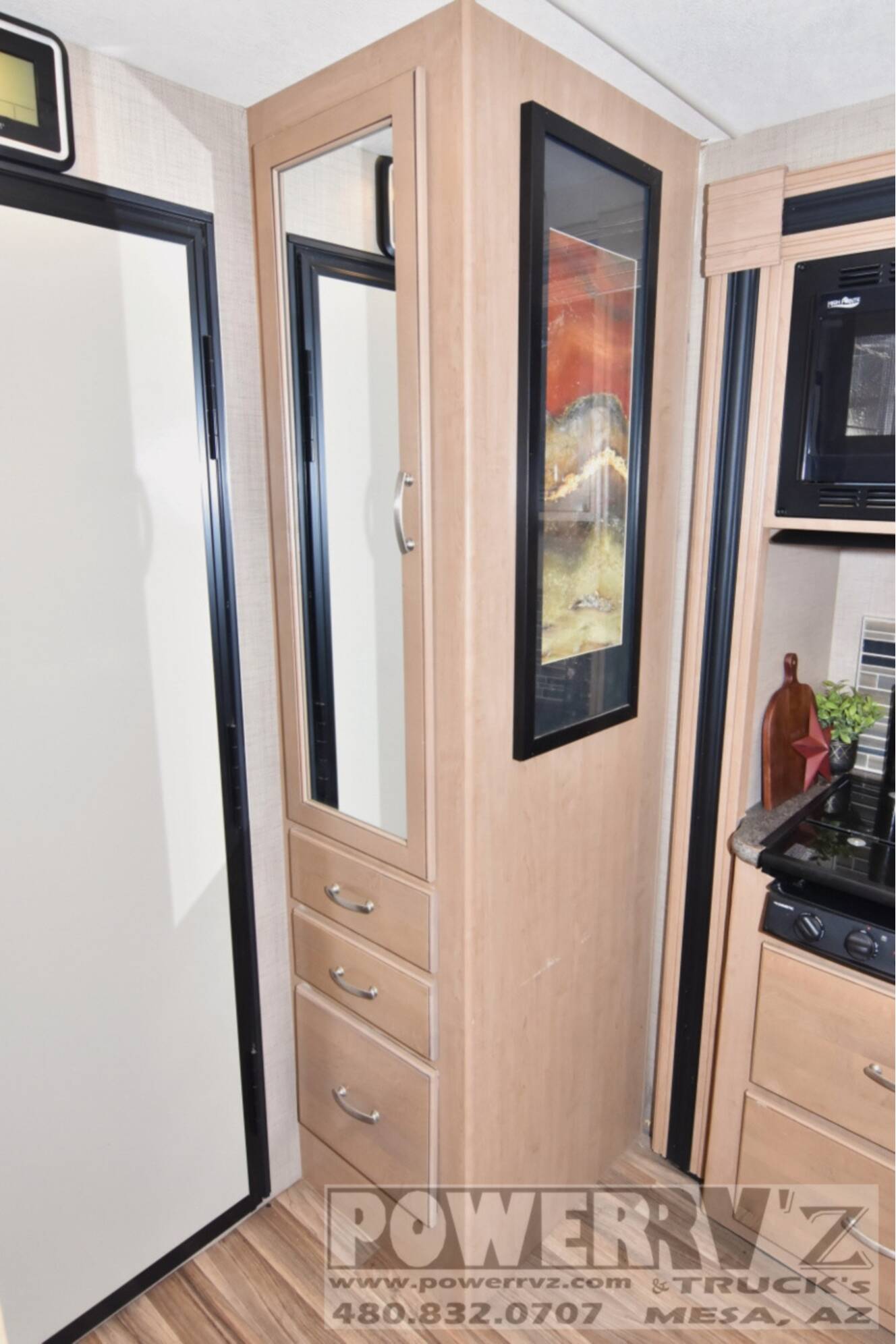 A photo of this 2018 Thor Motor Coach Outlaw 29H