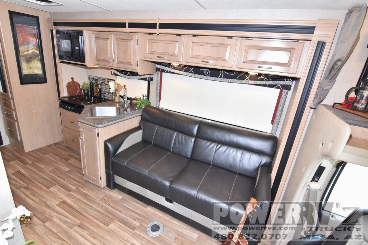 2018 Thor Motor Coach Outlaw 29H in mesa AZ