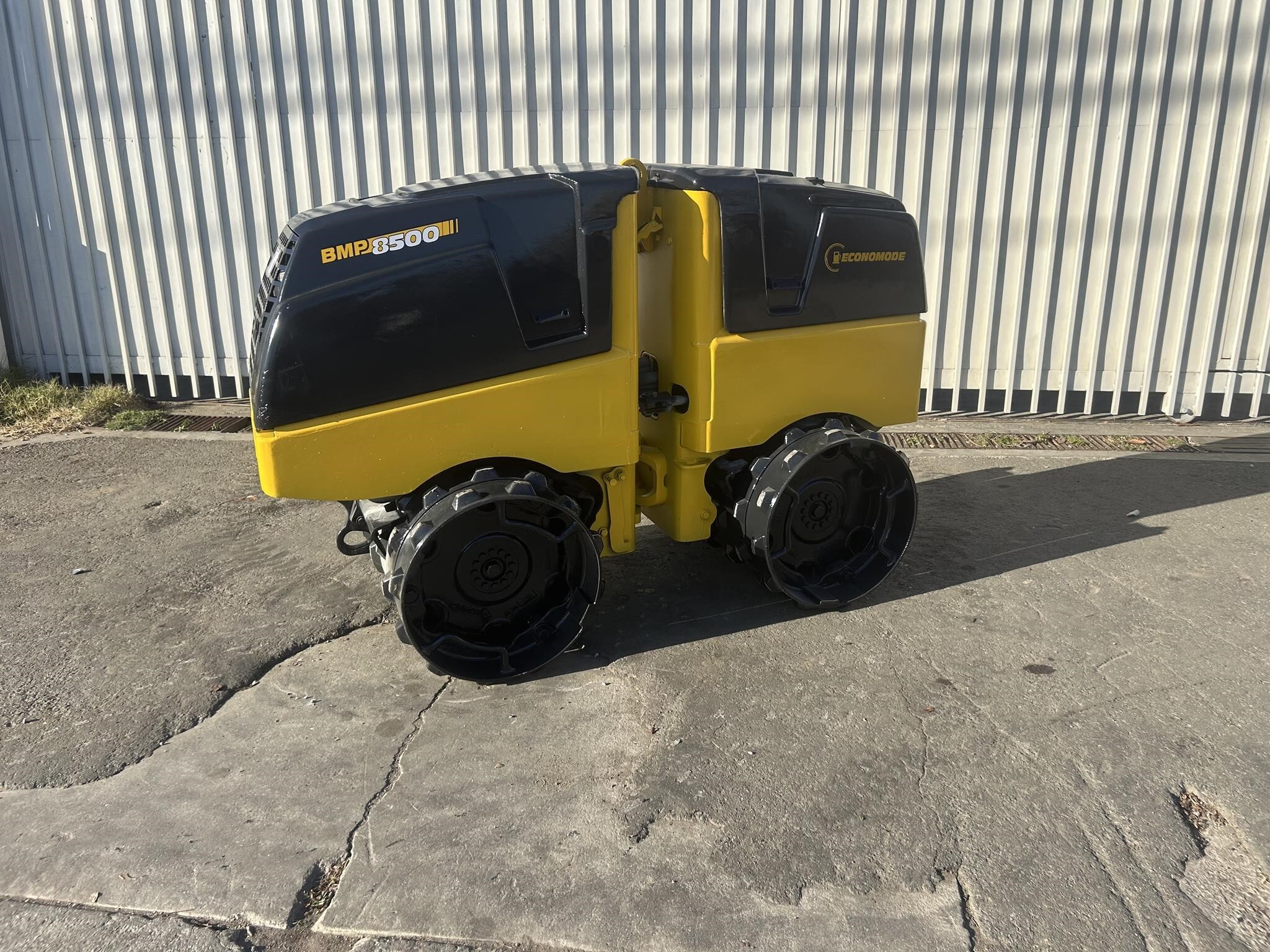 2017 BOMAG BMP8500 in Palos Verdes Peninsula, CA