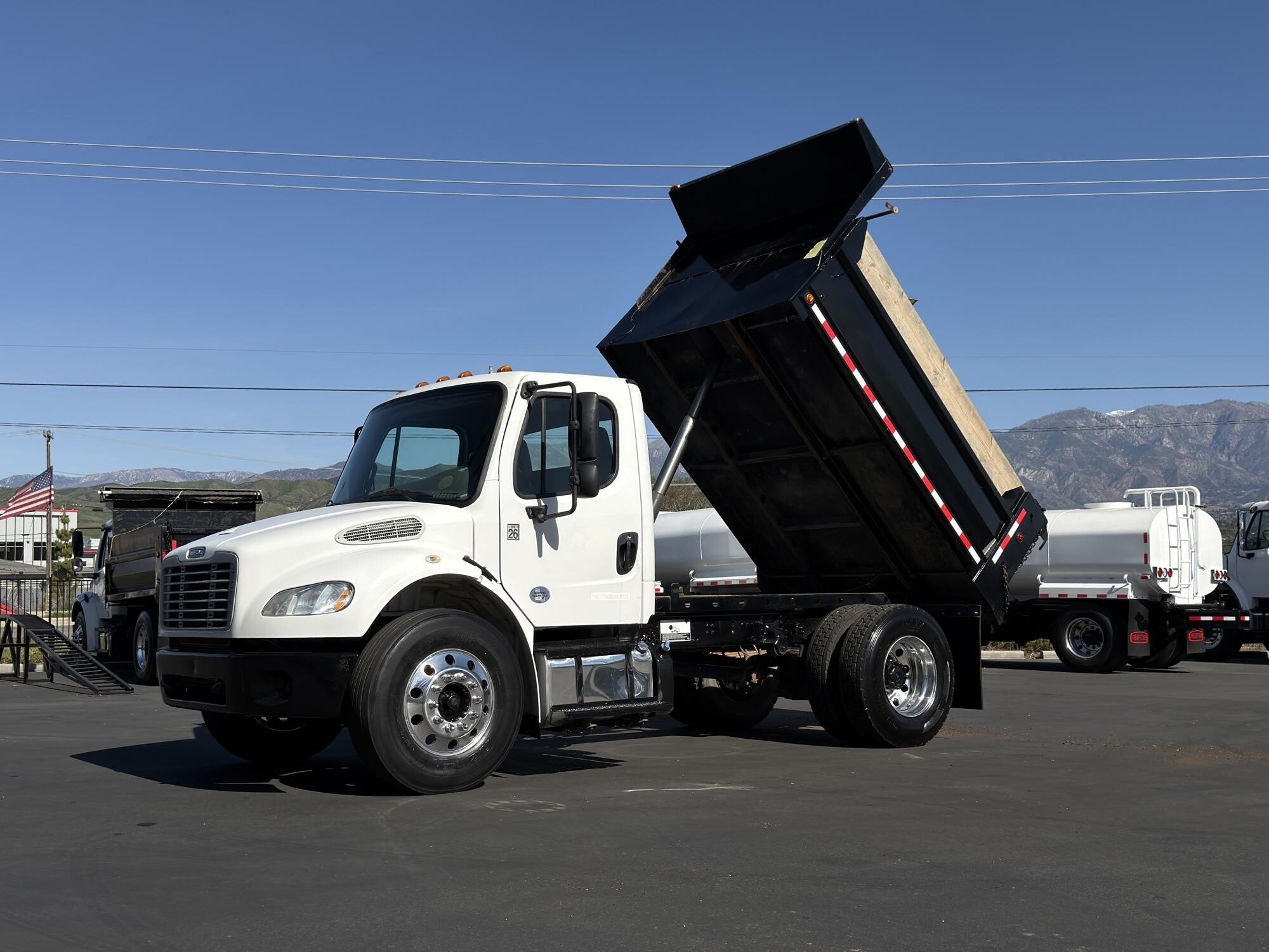 2017 FREIGHTLINER BUSINESS CLASS M2 106 in Palos Verdes Peninsula, CA