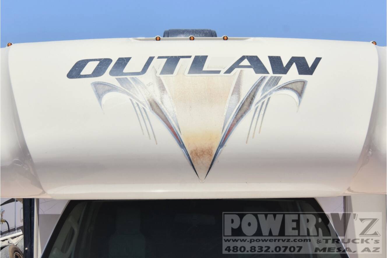 A photo of this 2018 Thor Motor Coach Outlaw 29H