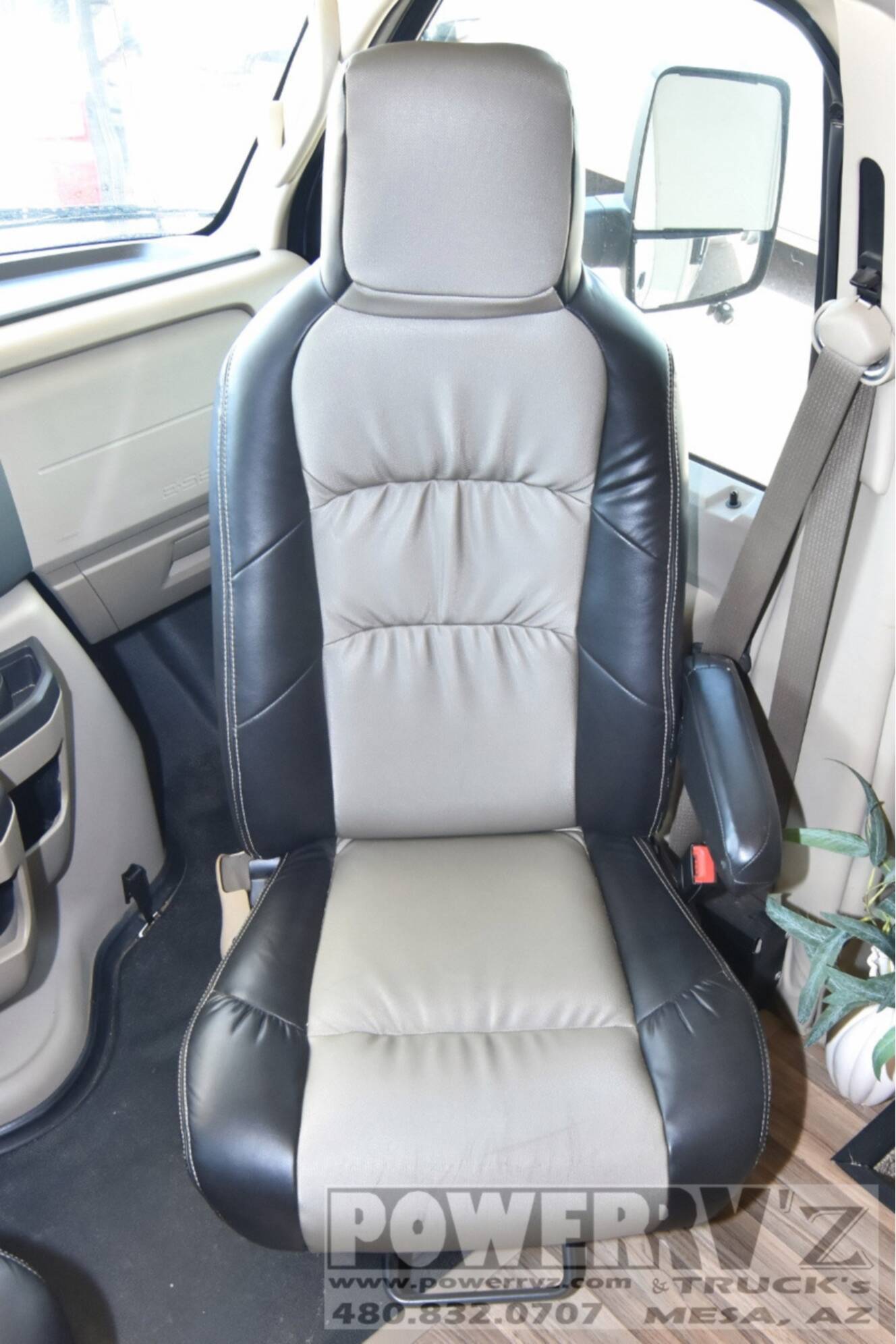 A photo of this 2018 Thor Motor Coach Outlaw 29H