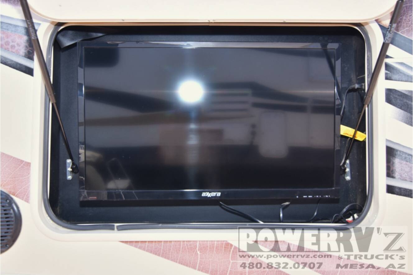 A photo of this 2018 Thor Motor Coach Outlaw 29H