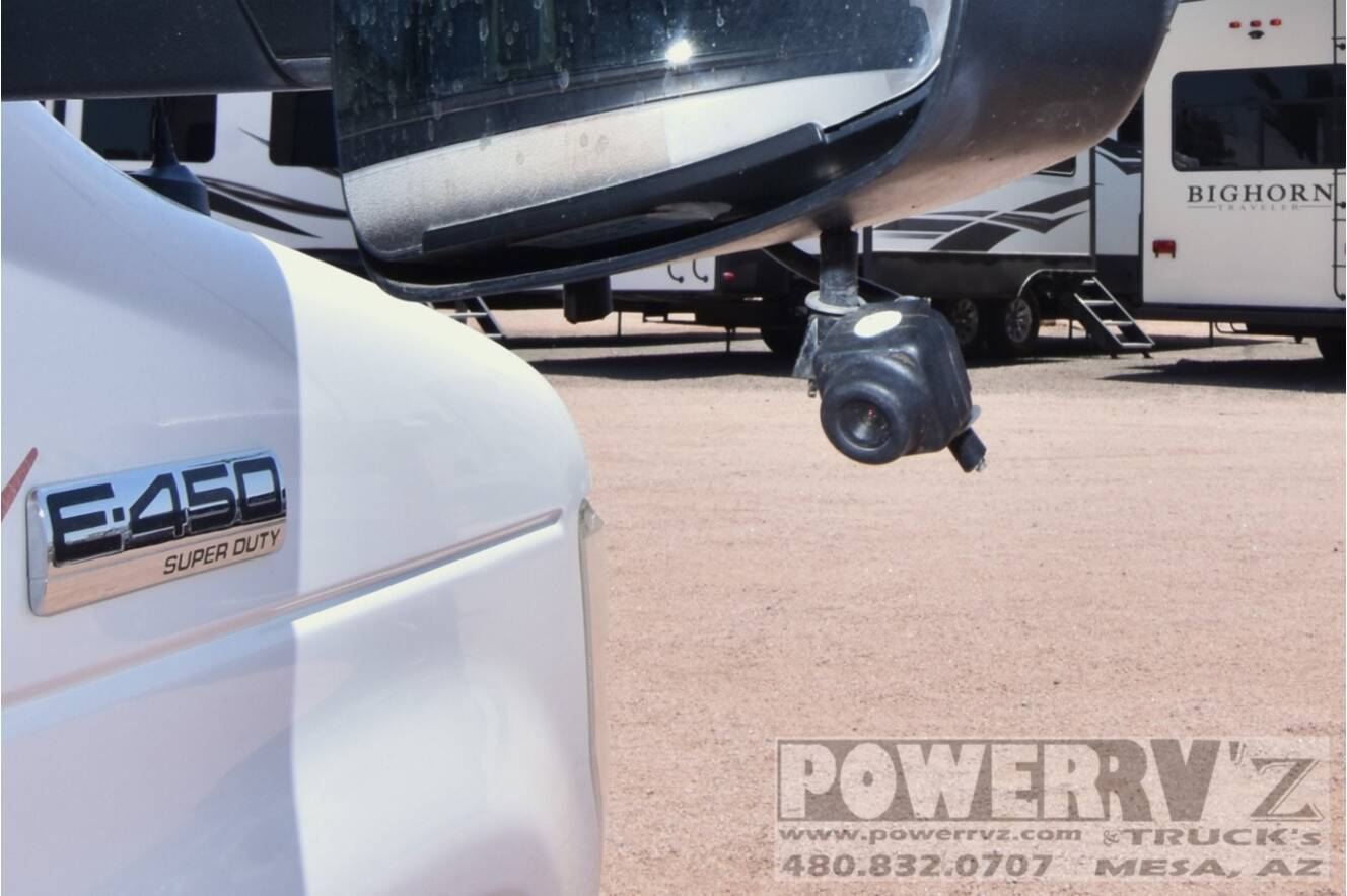 A photo of this 2018 Thor Motor Coach Outlaw 29H