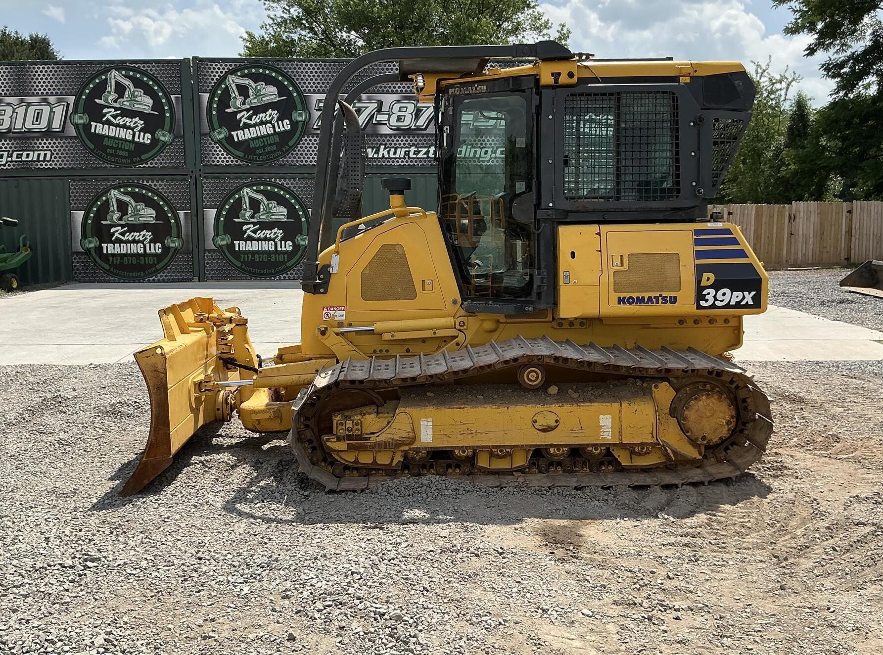 2021 KOMATSU D39PX-24 in Littlestown, PA