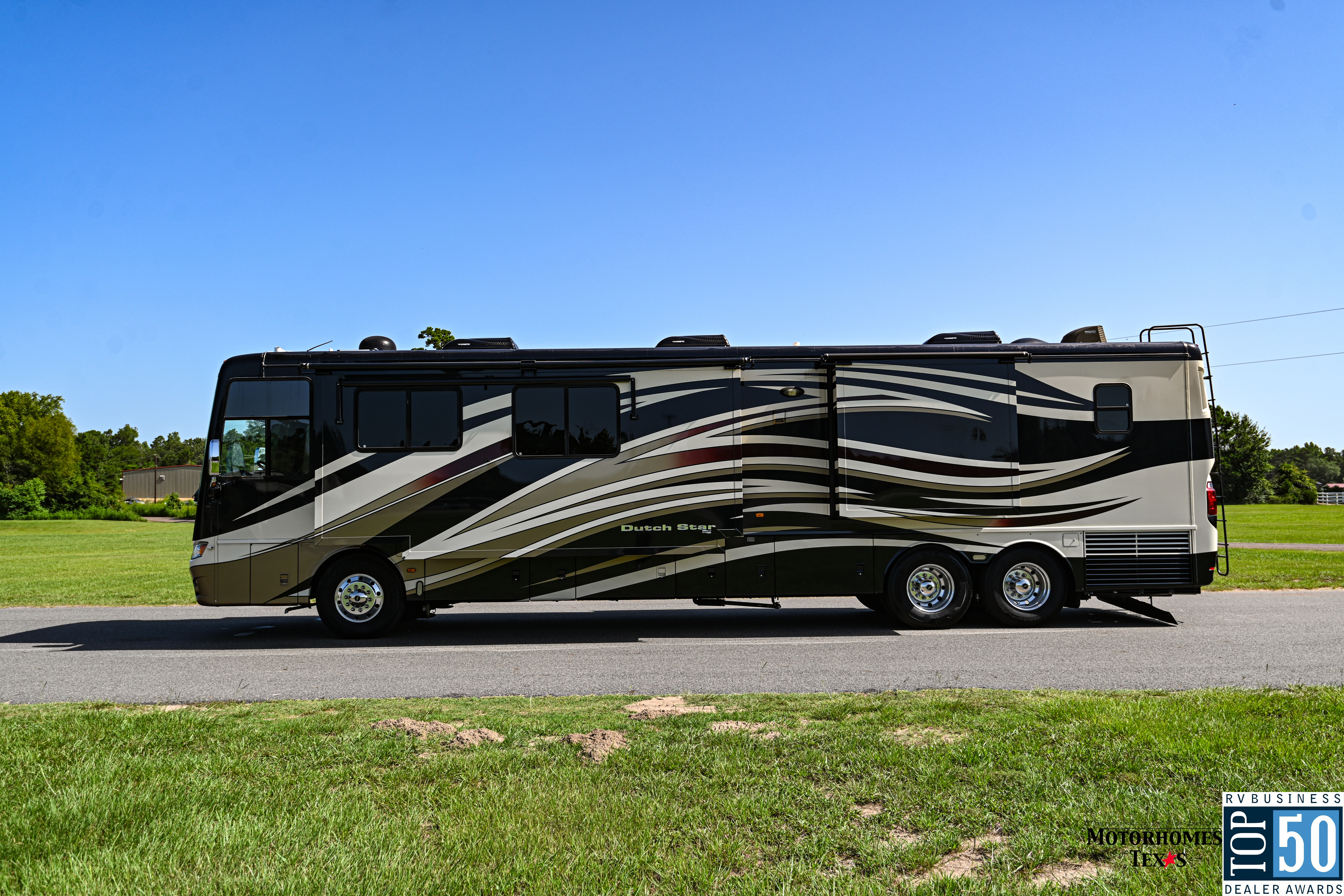 2013 Newmar DUTCH STAR 4338 in nacogdoches TX