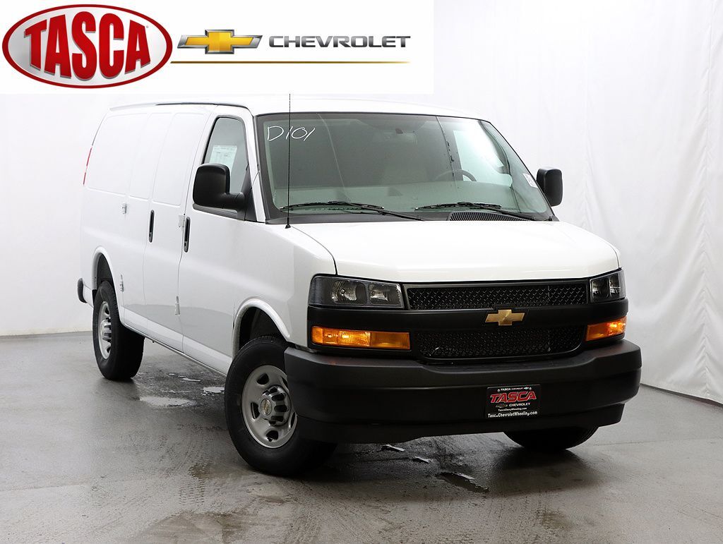 2026 Chevrolet Express 2500 in Wheeling, IL