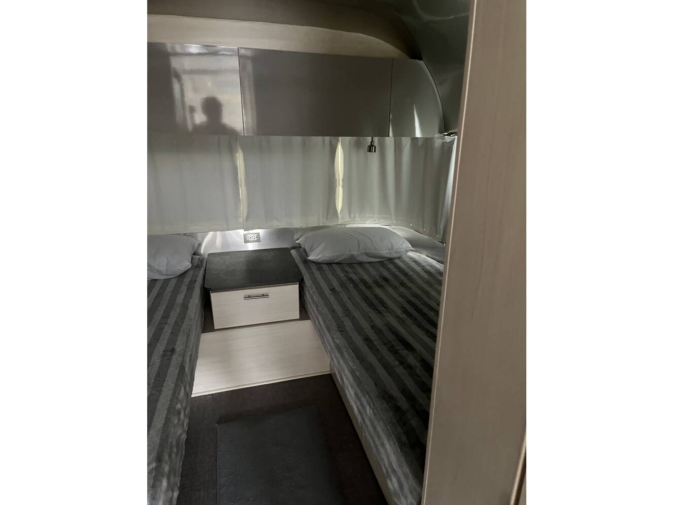 A photo of this 2022 Airstream FLYING CLOUD 25FB TWIN