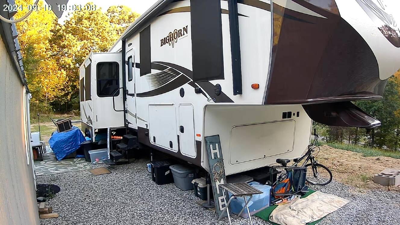 A photo of this 2016 Heartland BIGHORN 300RL