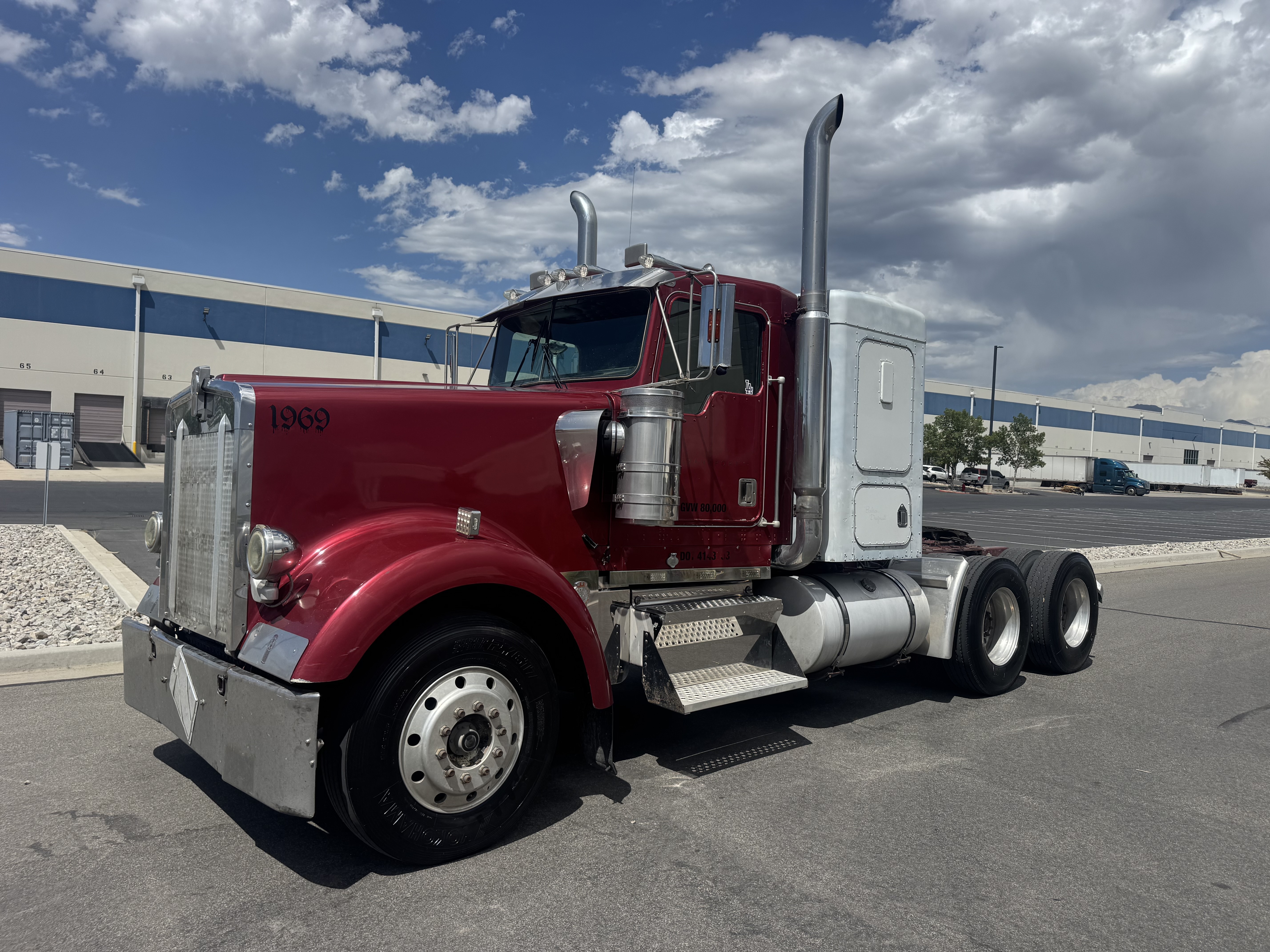 1997 KENWORTH W900 in Salt Lake City, UT