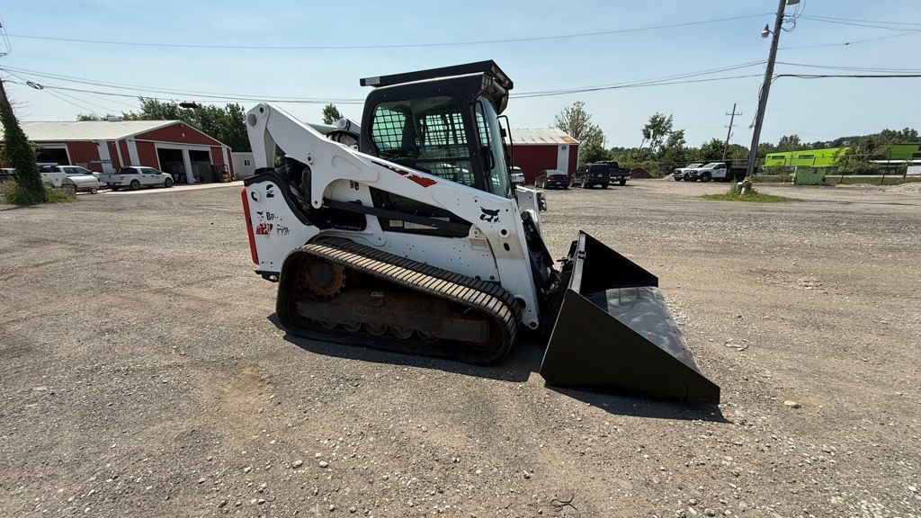 2020 BOBCAT T770 in Northville, MI