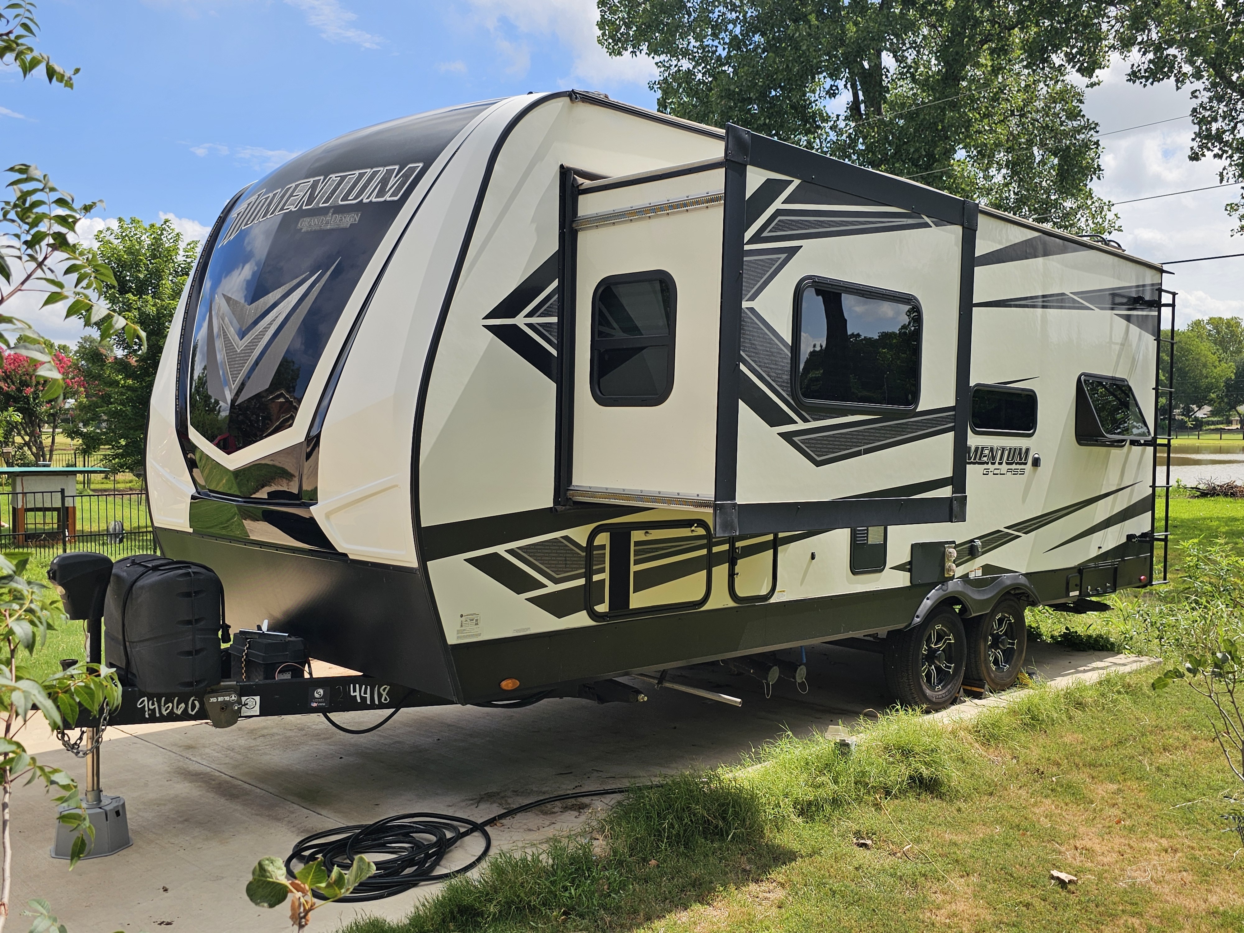 2021 Grand Design MOMENTUM G-CLASS 21G in double oak TX