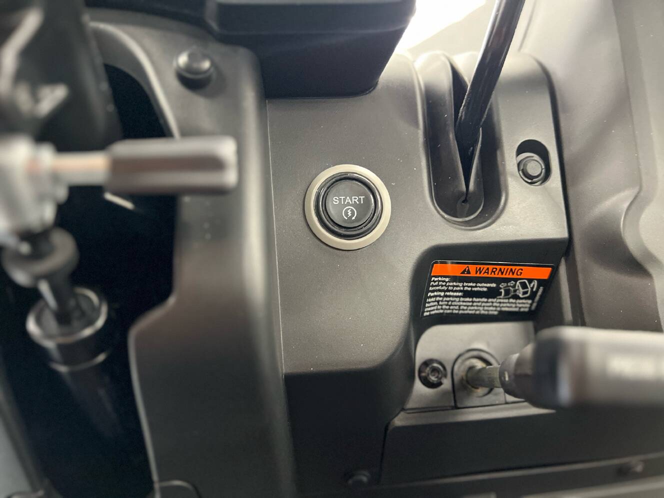 A photo of this 2025 Segway Powersports UT6 P