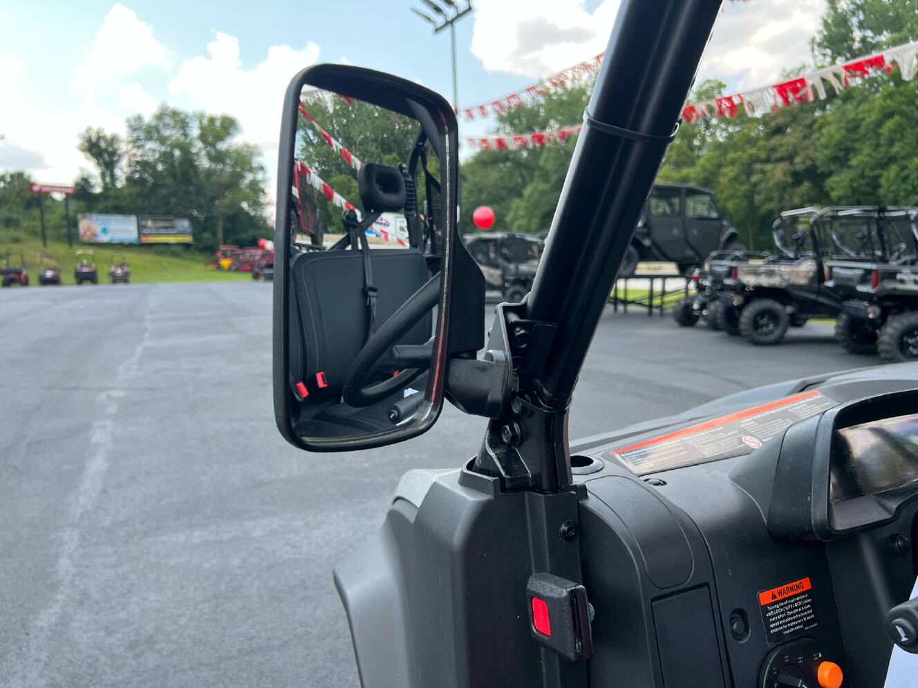 A photo of this 2025 Segway Powersports UT6 P