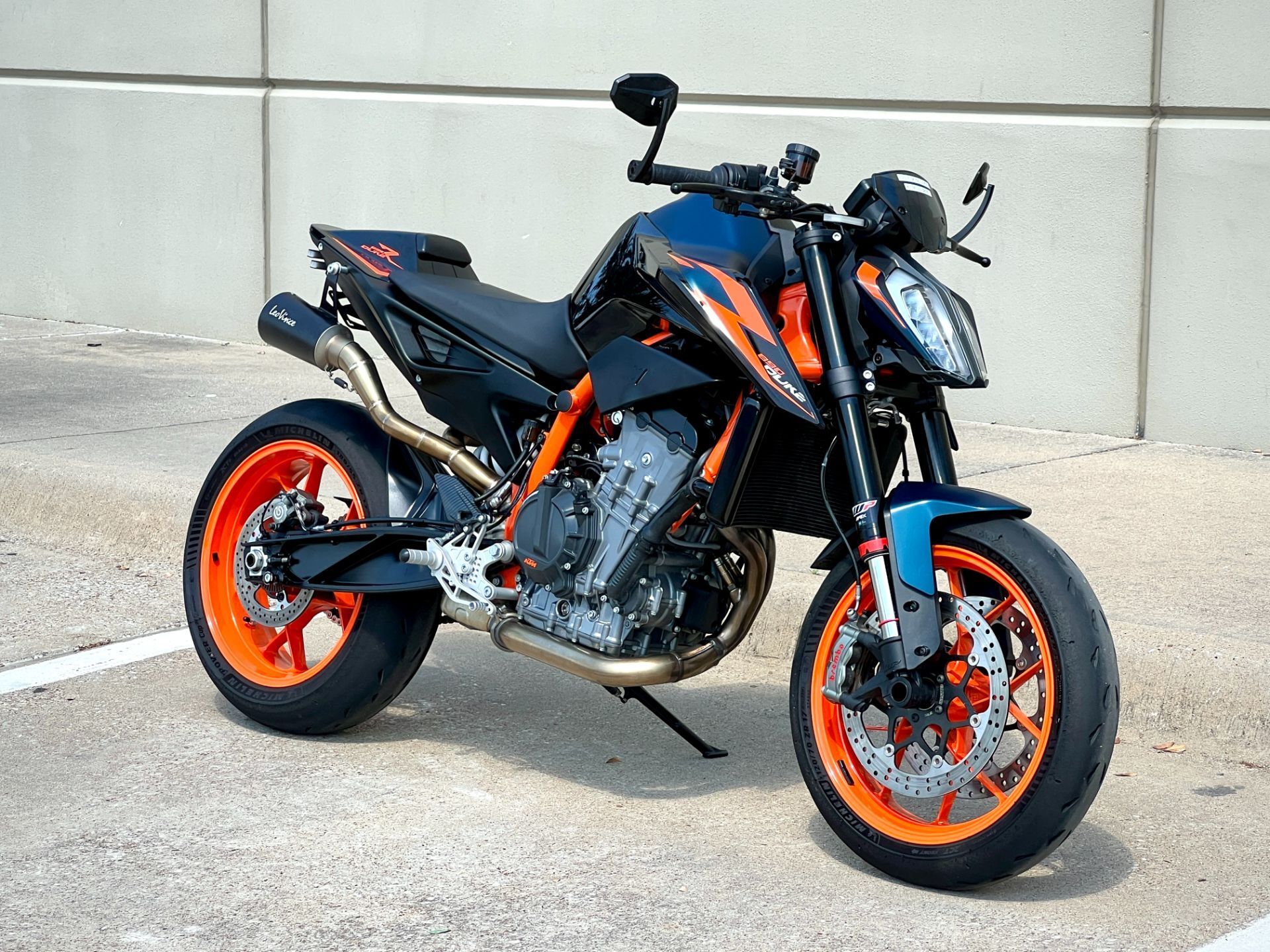 2023 KTM 890 Duke R DUKE R in Plano, TX