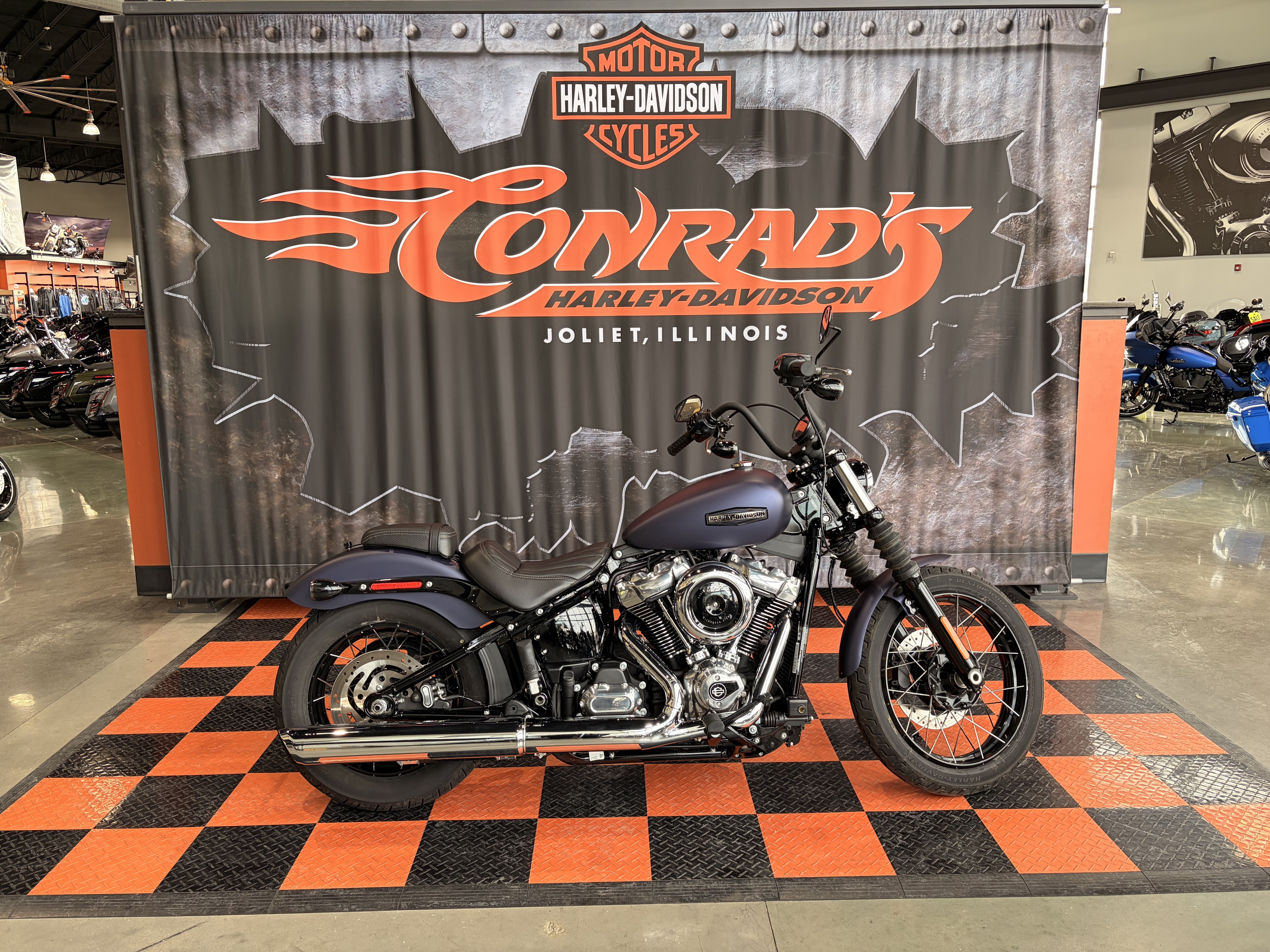 2025 Harley-Davidson Street Bob® in Shorewood, IL