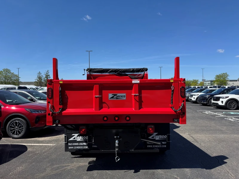 2025 FORD F600