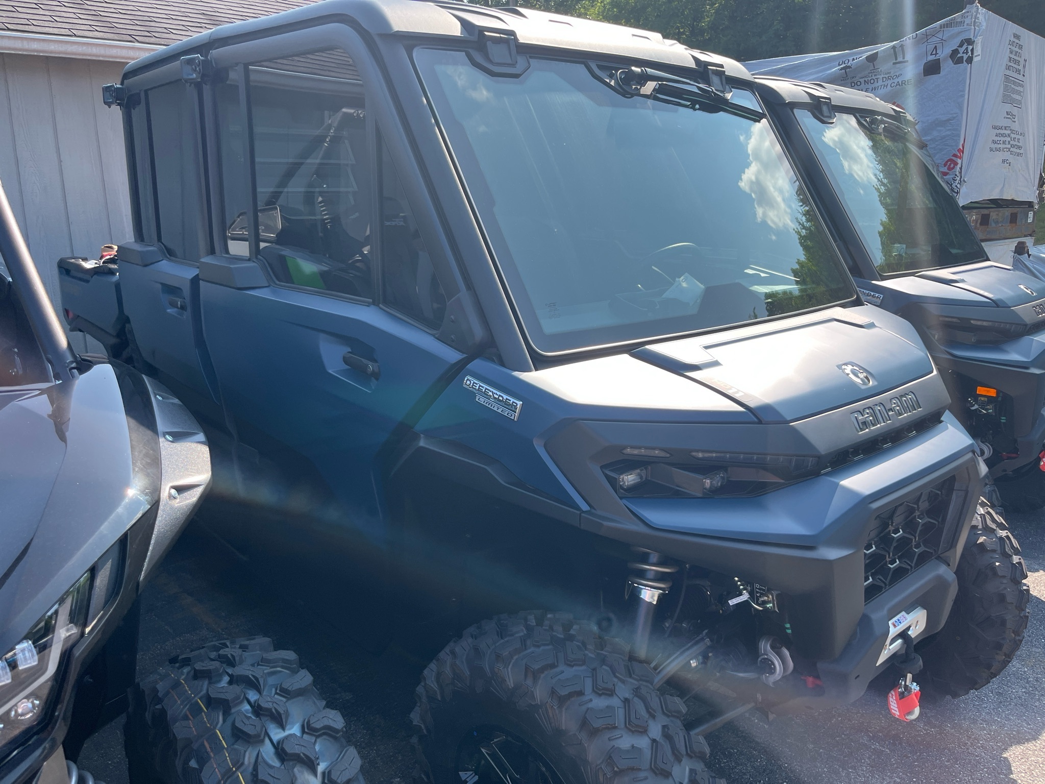 2026 Can-Am Defender MAX Limited HD11 in berkeley springs WV