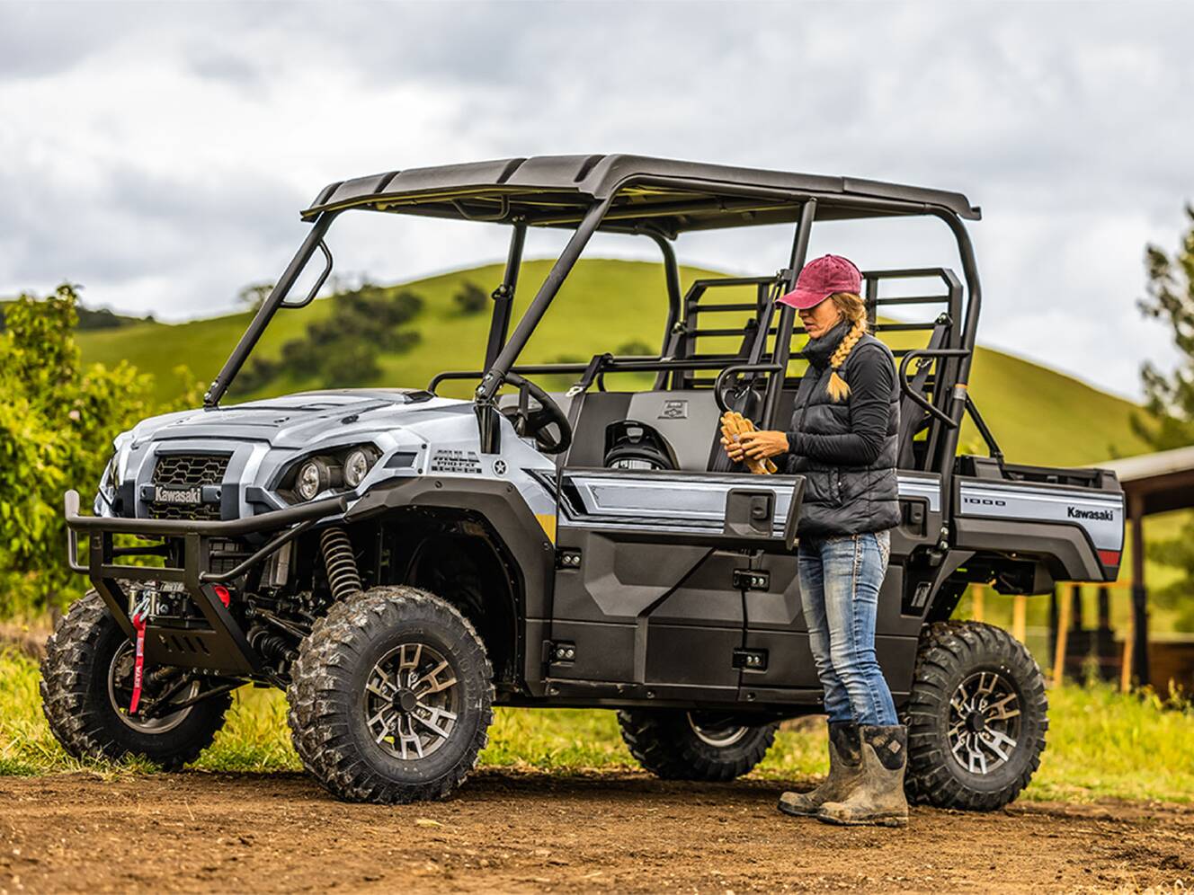A photo of this 2026 Kawasaki MULE PRO-FXT™ 1000 LE Ranch Edition