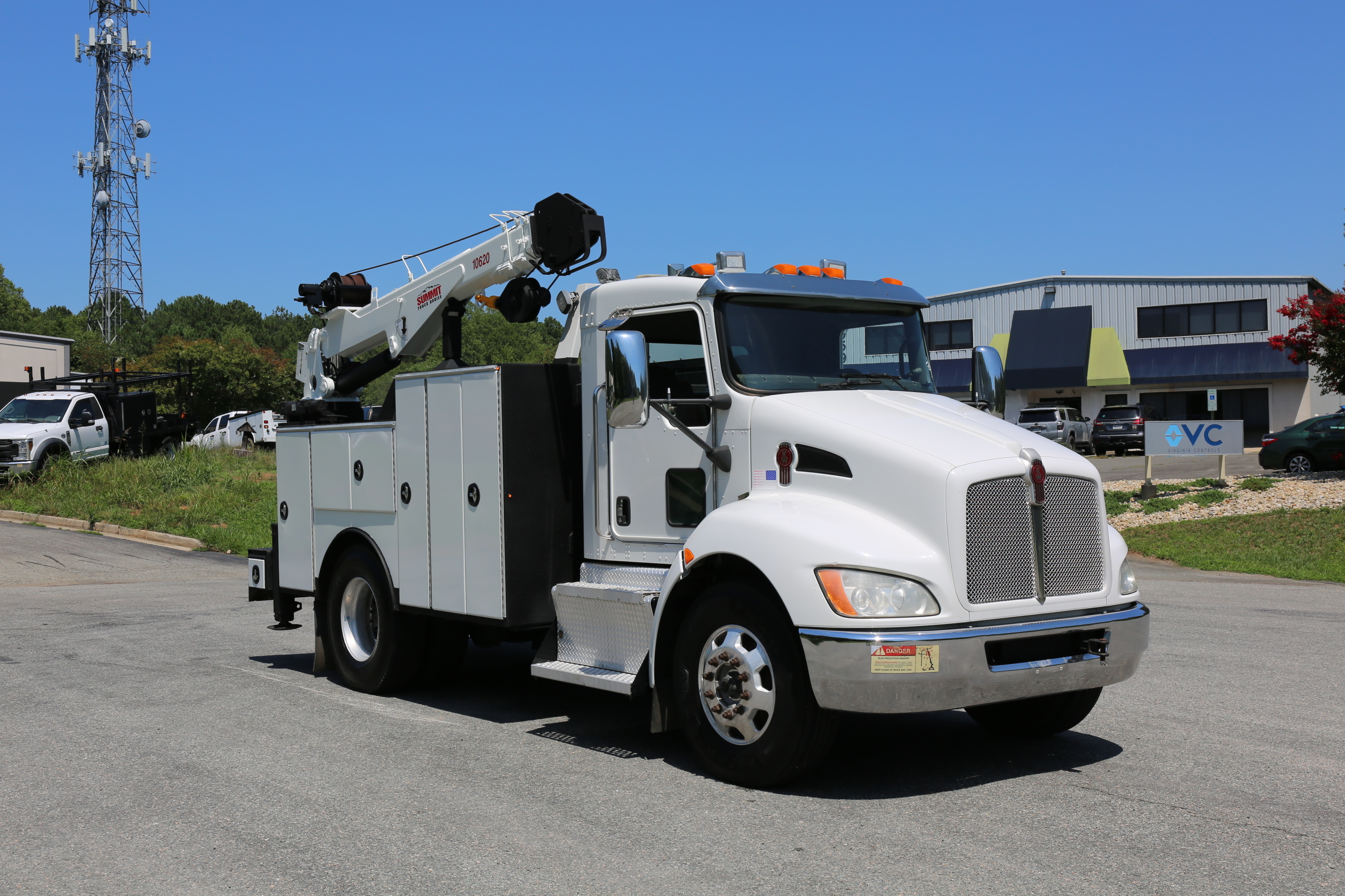 2014 KENWORTH T270 in Oilville, VA