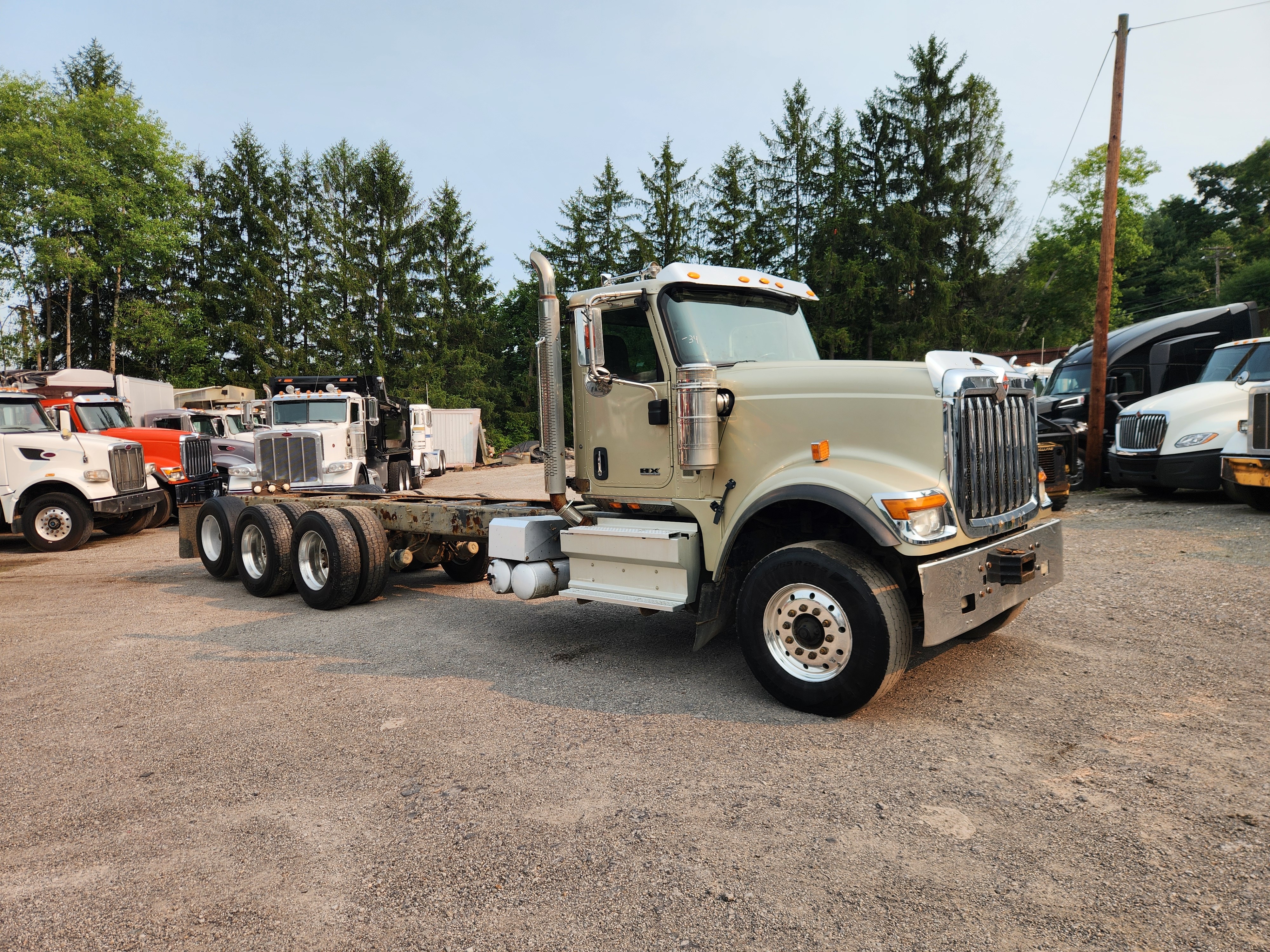 2018 INTERNATIONAL HX in Butler, PA