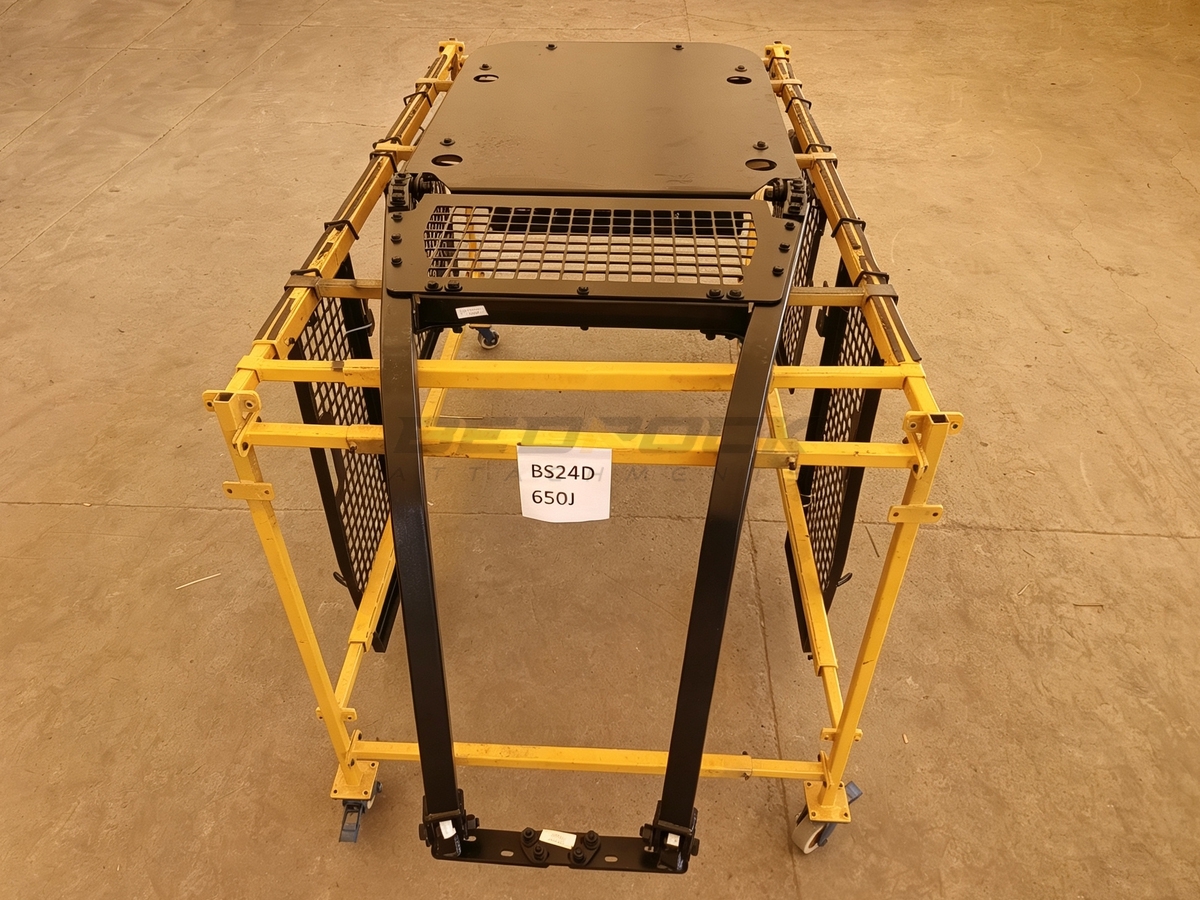 John Deere SCREENS & SWEEPS & DOOR FOR DEERE 650J/H 550J/H in Deer Park, TX