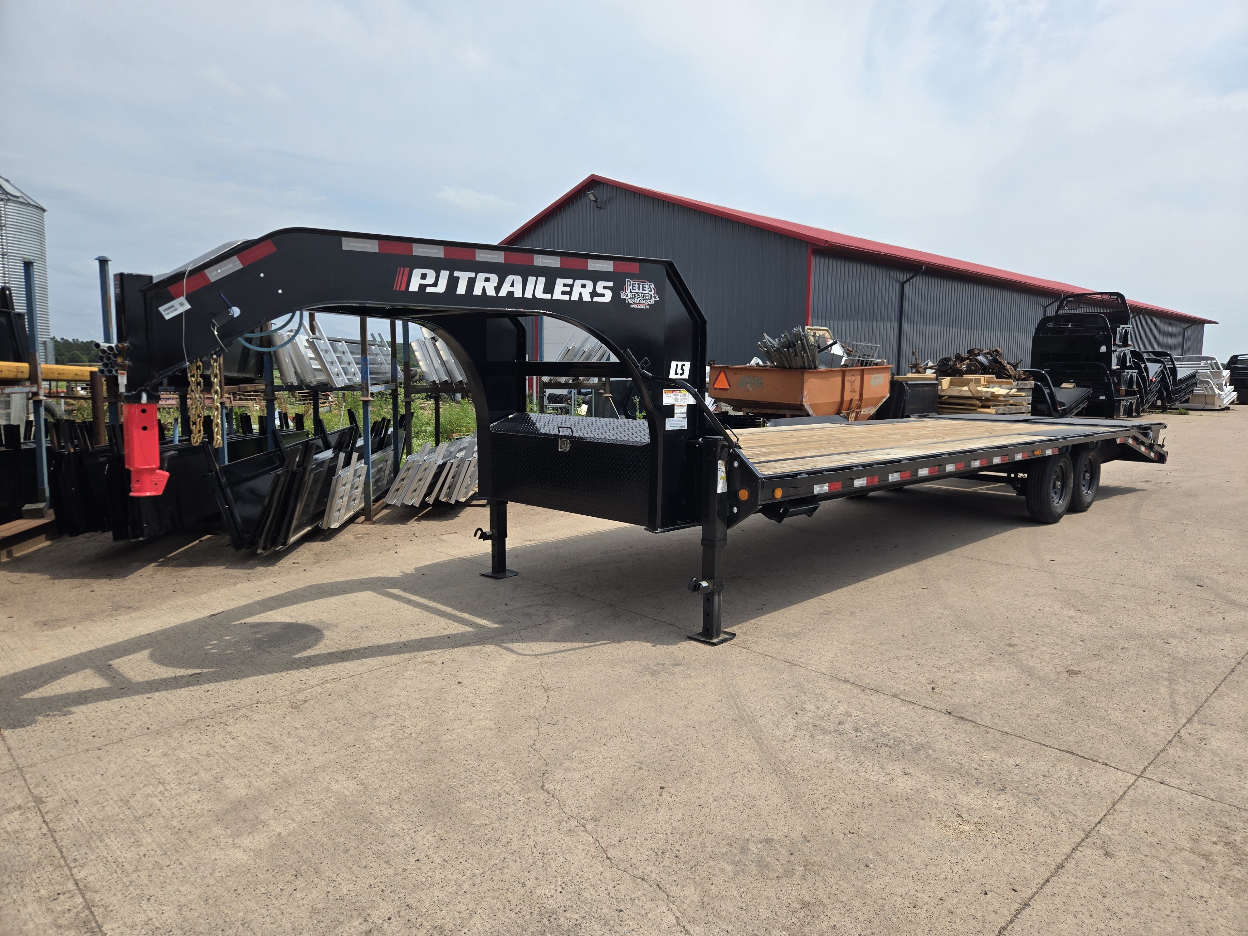 2024 PJ TRAILER 28 FT GOOSENECK TRAILER in Rice Lake, WI