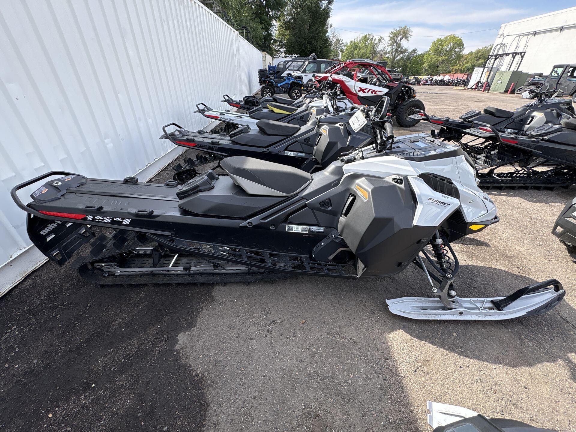 2025 Ski-Doo SUMMIT ADR 850 S GY HAC 154 2.5 25 EDGE in lakewood CO