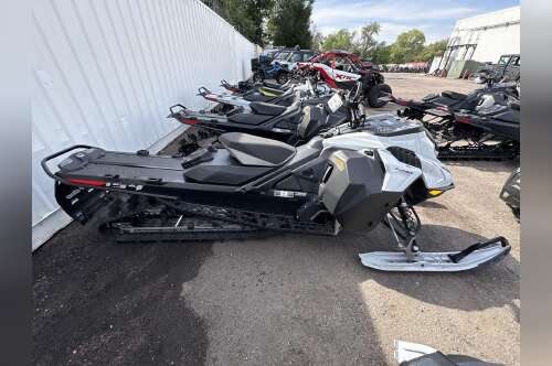 2025 Ski-Doo SUMMIT ADR 850 S GY HAC 154 2.5 25 EDGE in lakewood CO