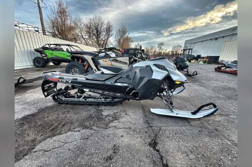 2025 Ski-Doo SUMMIT ADR 850 S GY HAC 154 2.5 25 850 E-TEC 154 2.5 EDGE in lakewood CO
