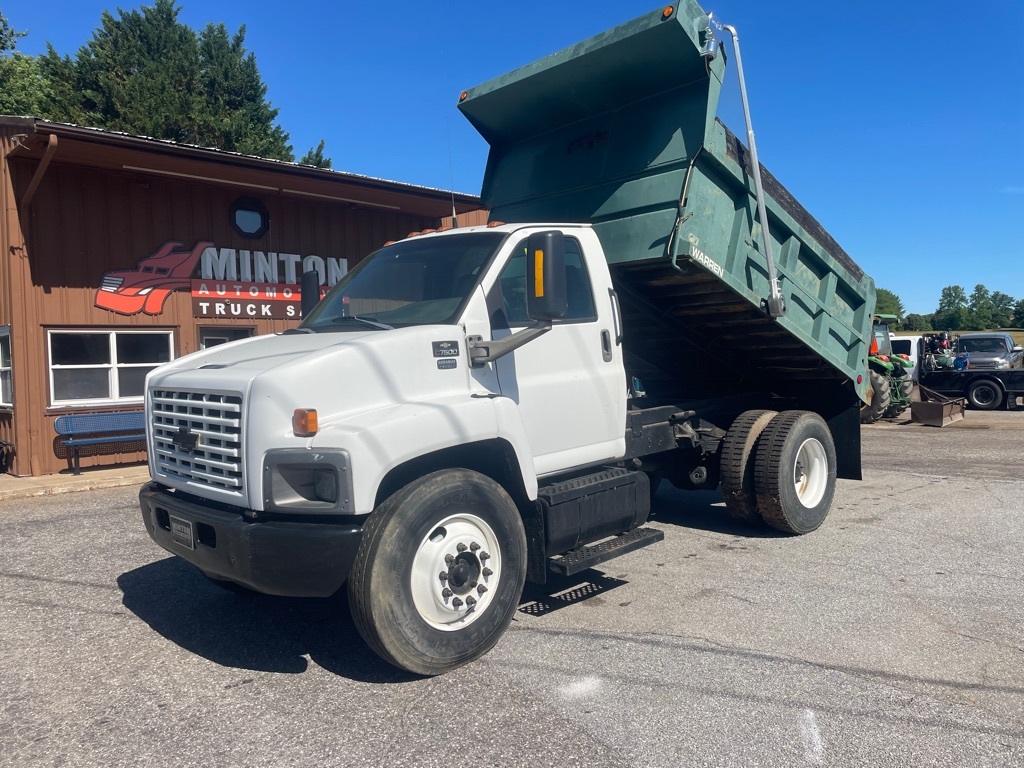2005 CHEVROLET C7500 in Wilkesboro, NC