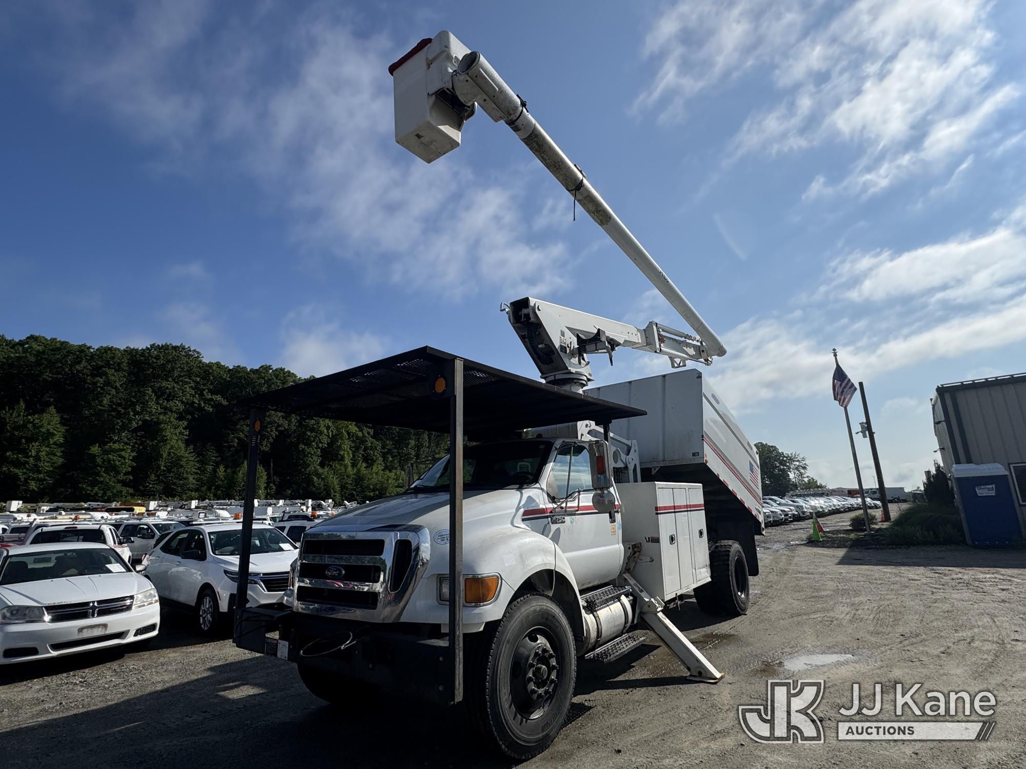 2015 Ford F-750 in Shrewsbury, MA
