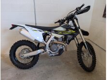 Triumph TF 250‑X Featured in James Bond Game 007 First Light image