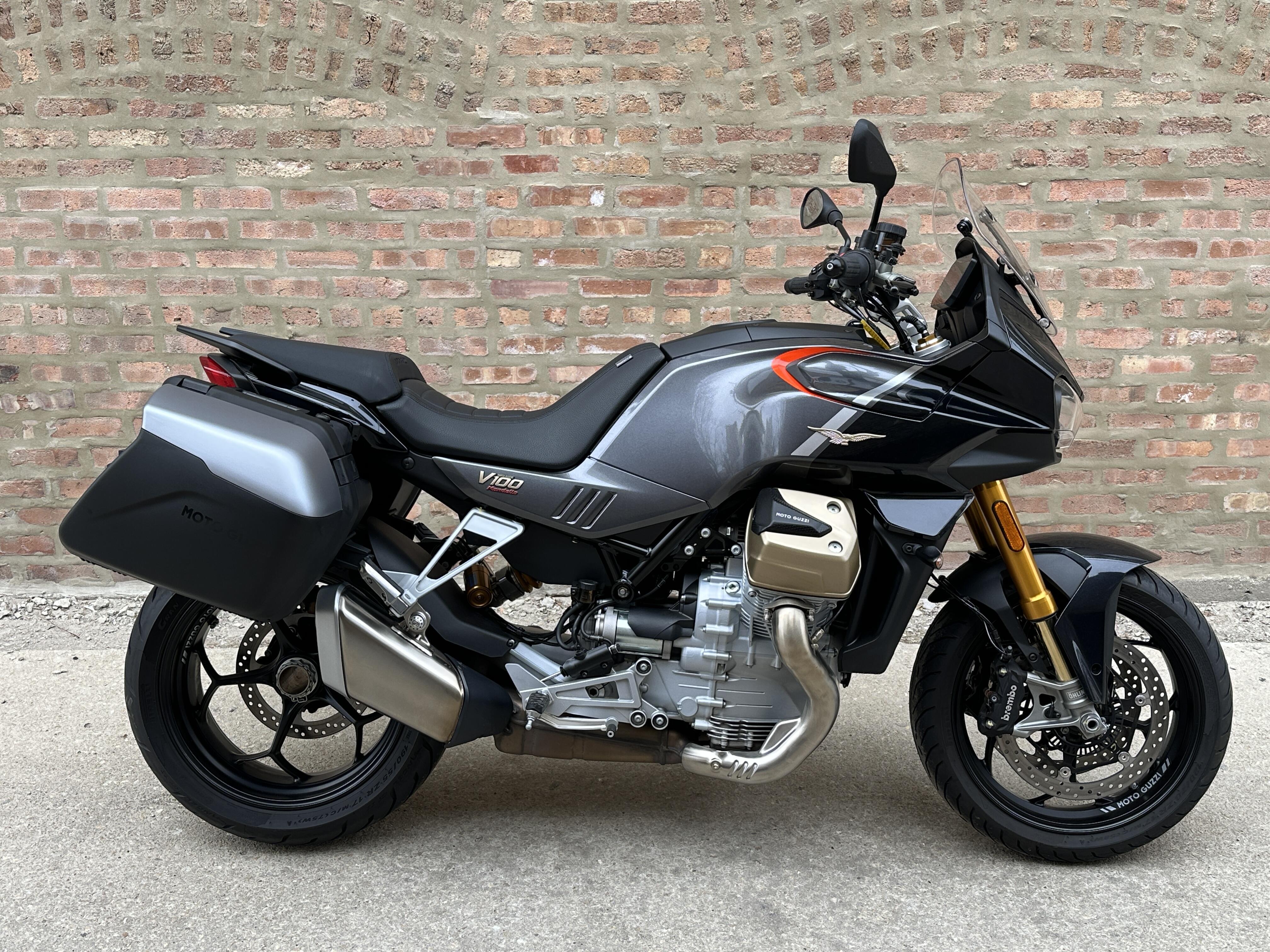 2023 Moto Guzzi V100 Mandello S MANDELLO S in Villa Park, IL