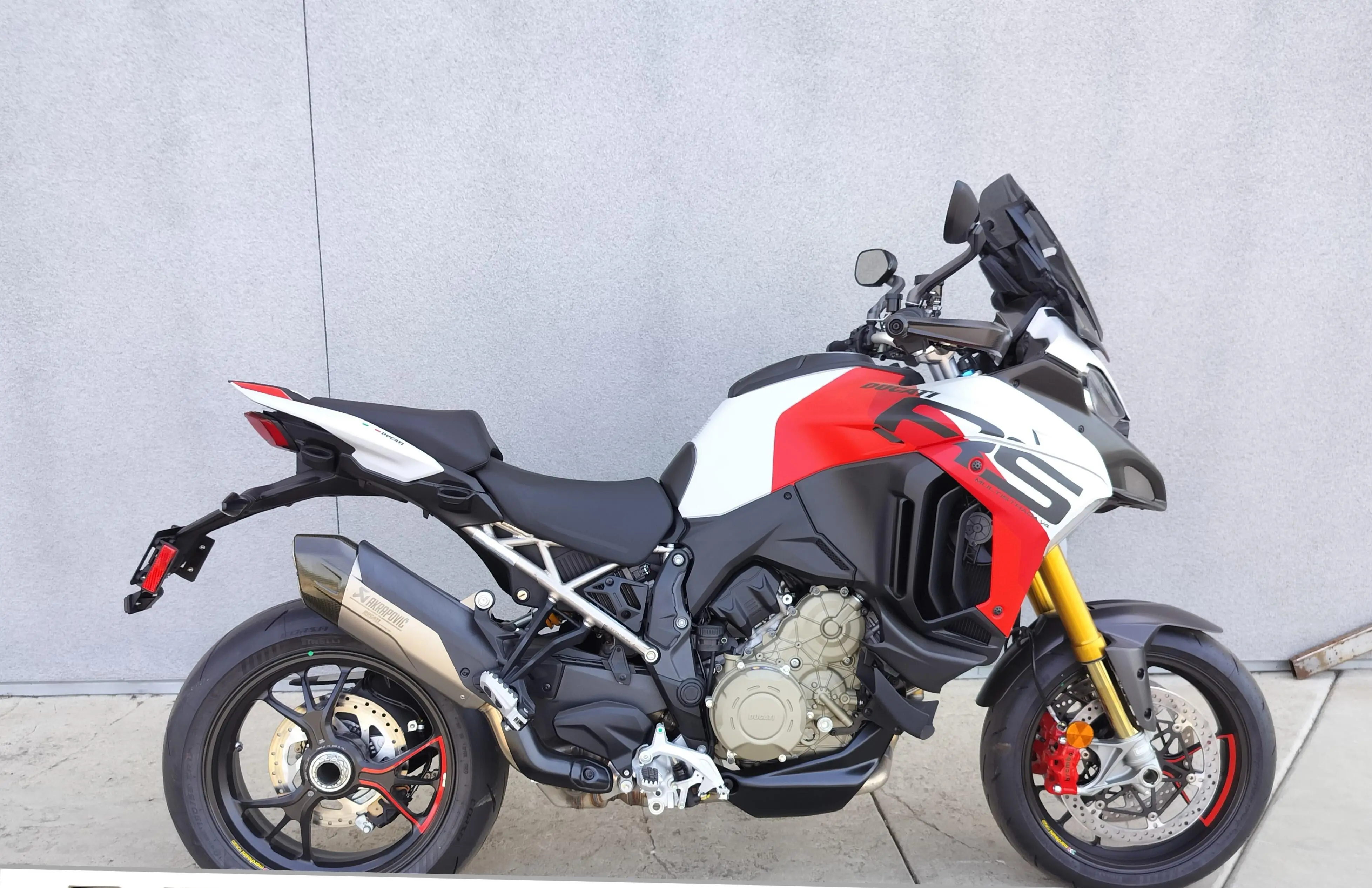 2025 Ducati Multistrada V4 RS