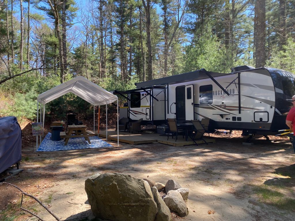 2021 Forest River Rockwood Signature 8329SB in plymouth MA