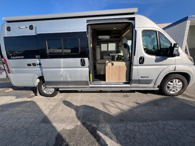2019 Winnebago TRAVATO 59GL RV