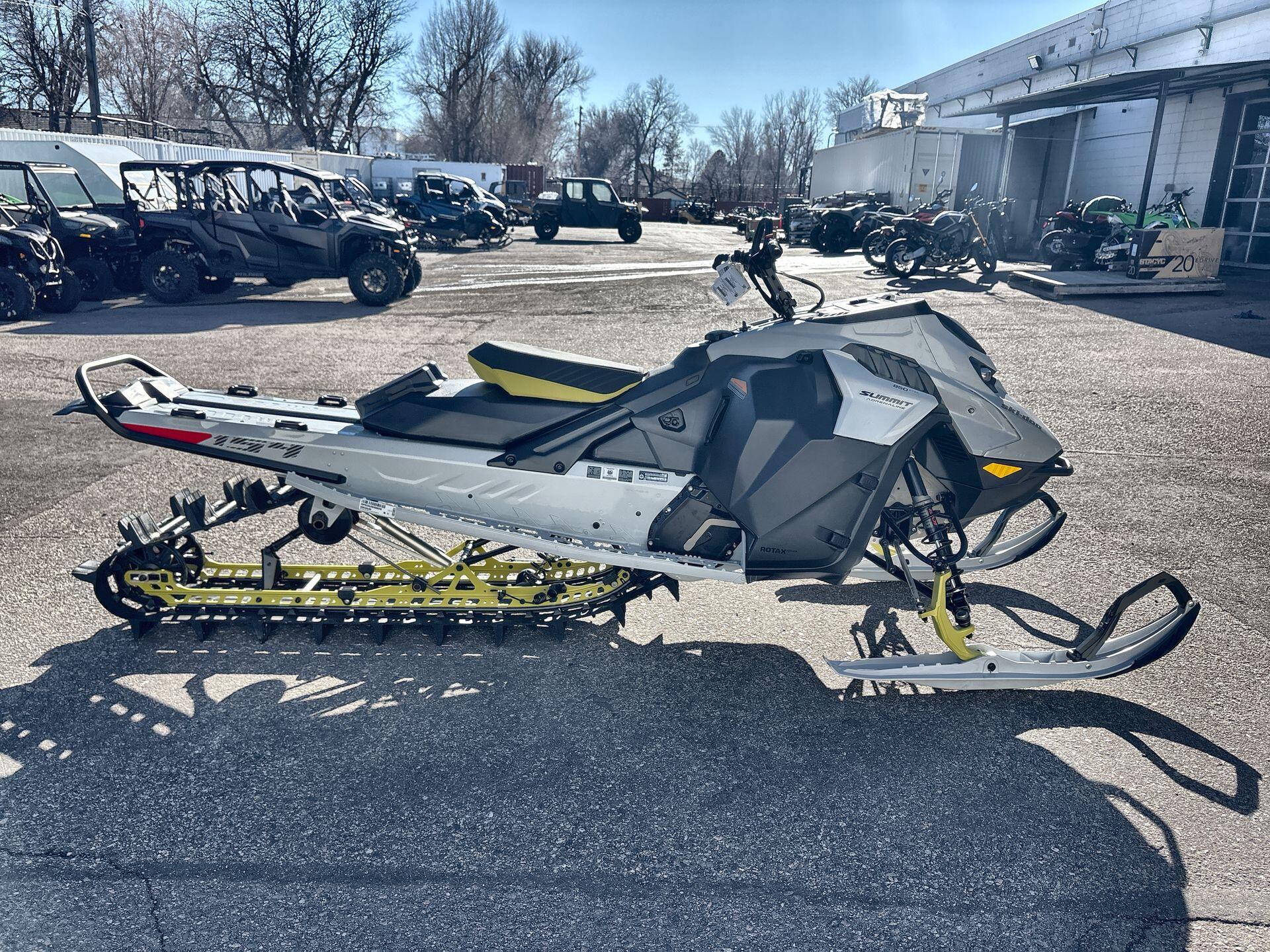 2025 Ski-Doo SUMMIT EDGE 850 S GY HAC 154 3P4F 25 850 E-TEC 154 3.0 in lakewood CO