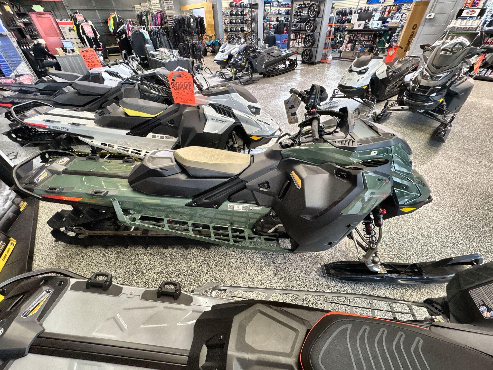 2026 Ski-Doo SUMMIT EXP 8TR S GN HAC 154 3P HUB 26 850 E-TEC Turbo R in lakewood CO