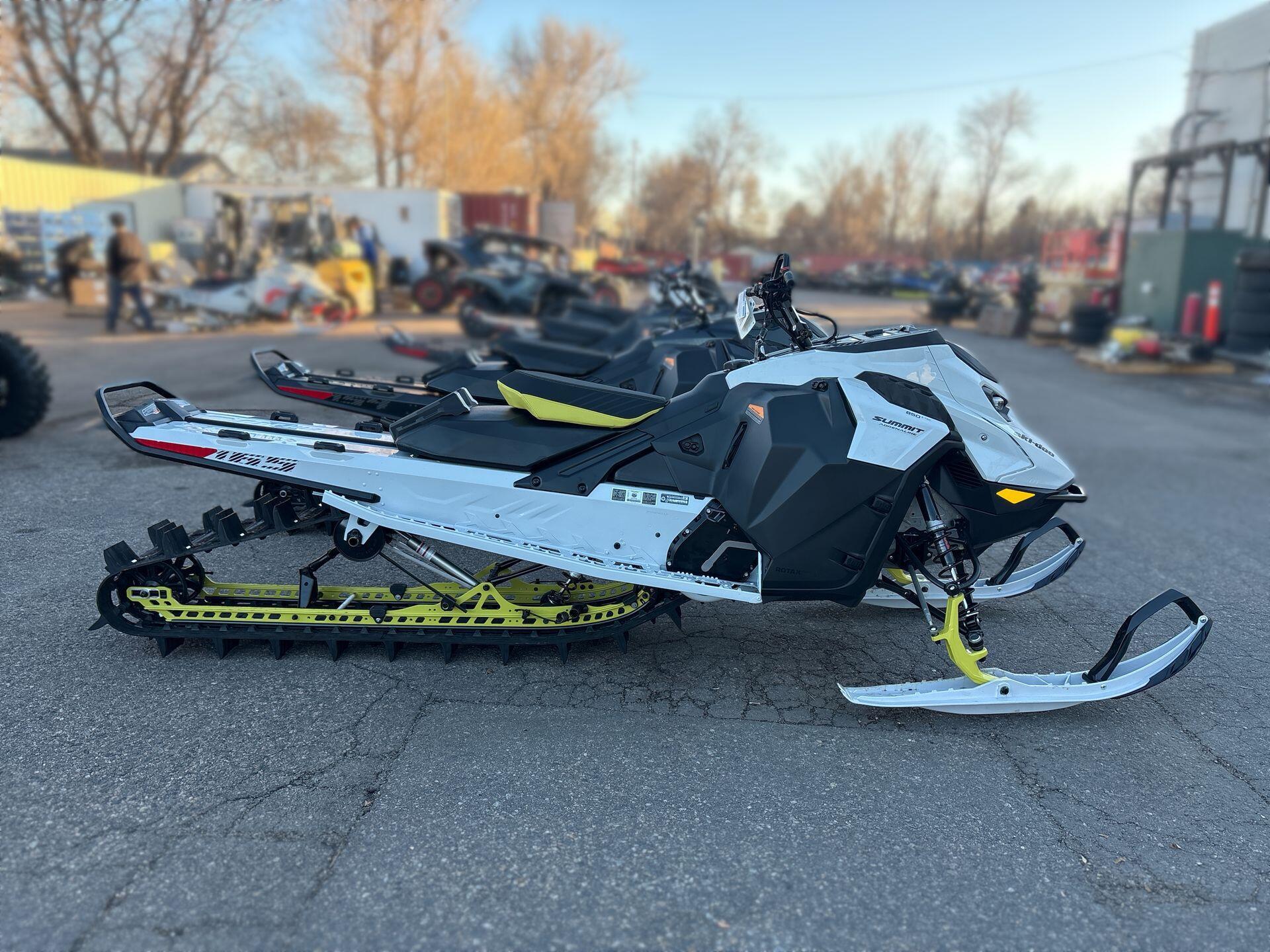 2025 Ski-Doo SUMMIT EDGE 850 S GY HAC 165 3P4F 25 850 E-TEC 165 3.0 in lakewood CO