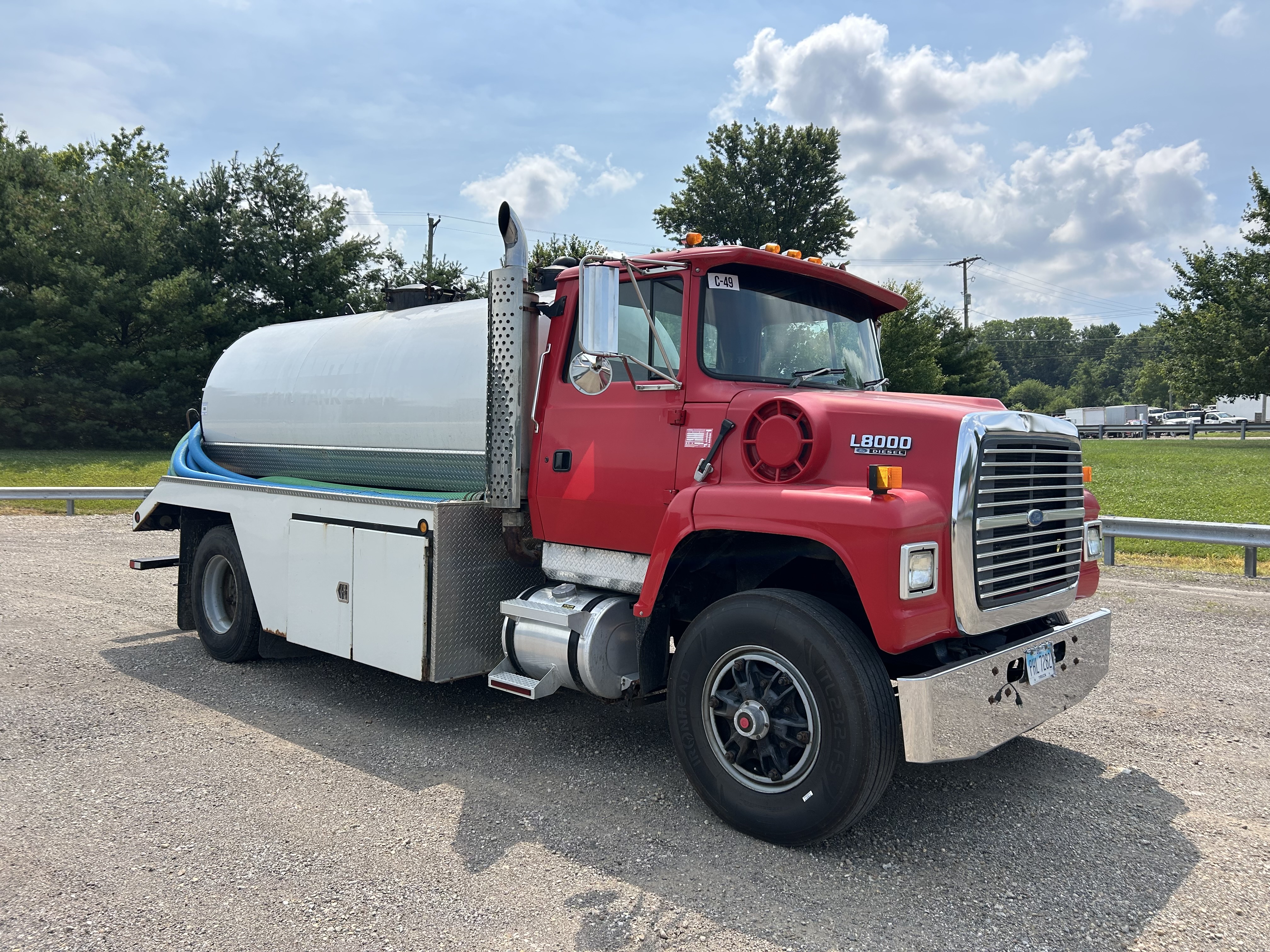 1993 Ford L-8000 in Mount Vernon, OH
