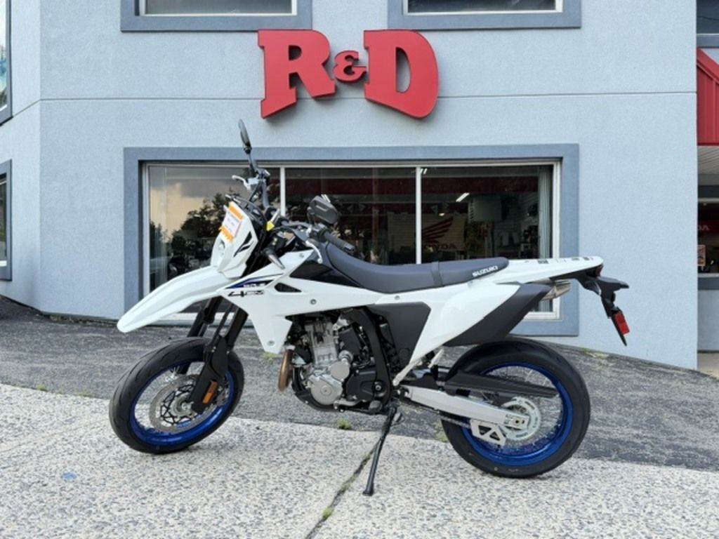 2026 Suzuki DR-Z4SM BASE in Palmerton, PA