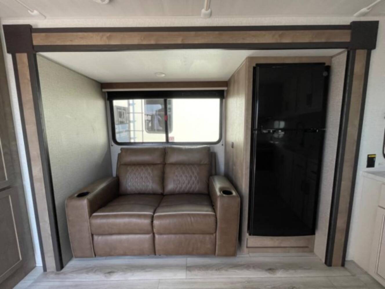 A photo of this 2025 Keystone Springdale 241FK