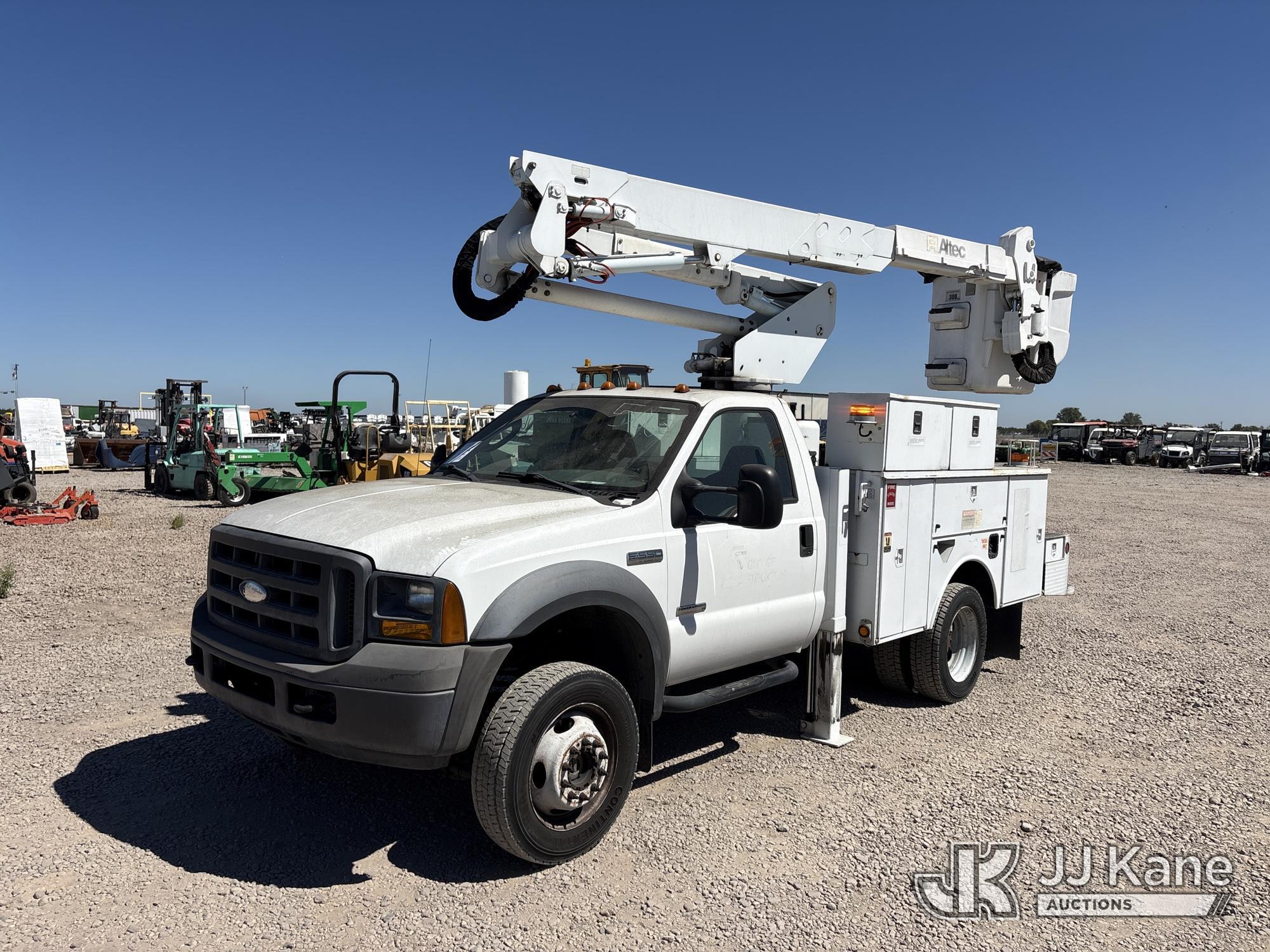 2005 Ford F550 in Dixon, CA