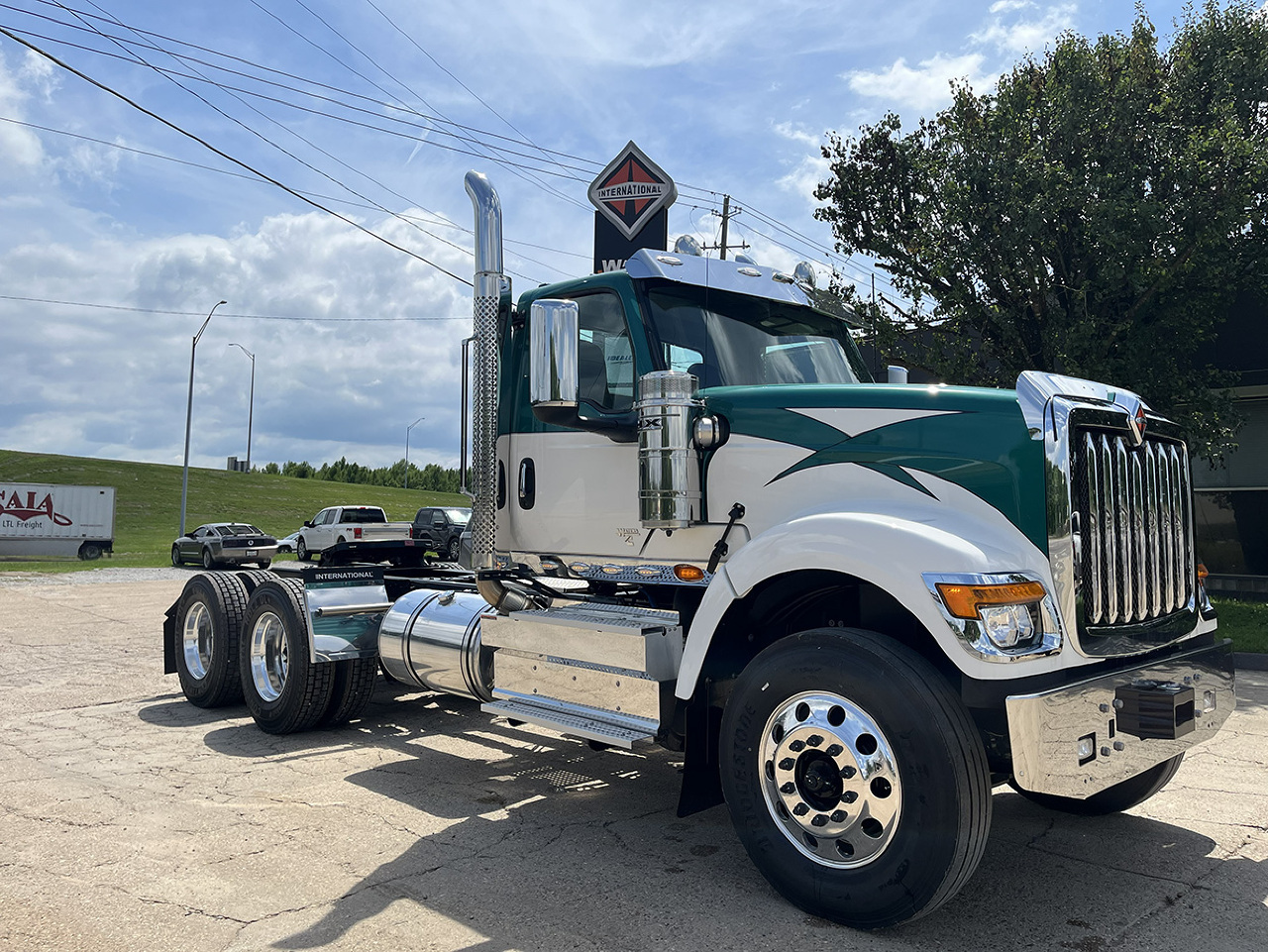 2027 INTERNATIONAL HX 520 in Columbus, MS