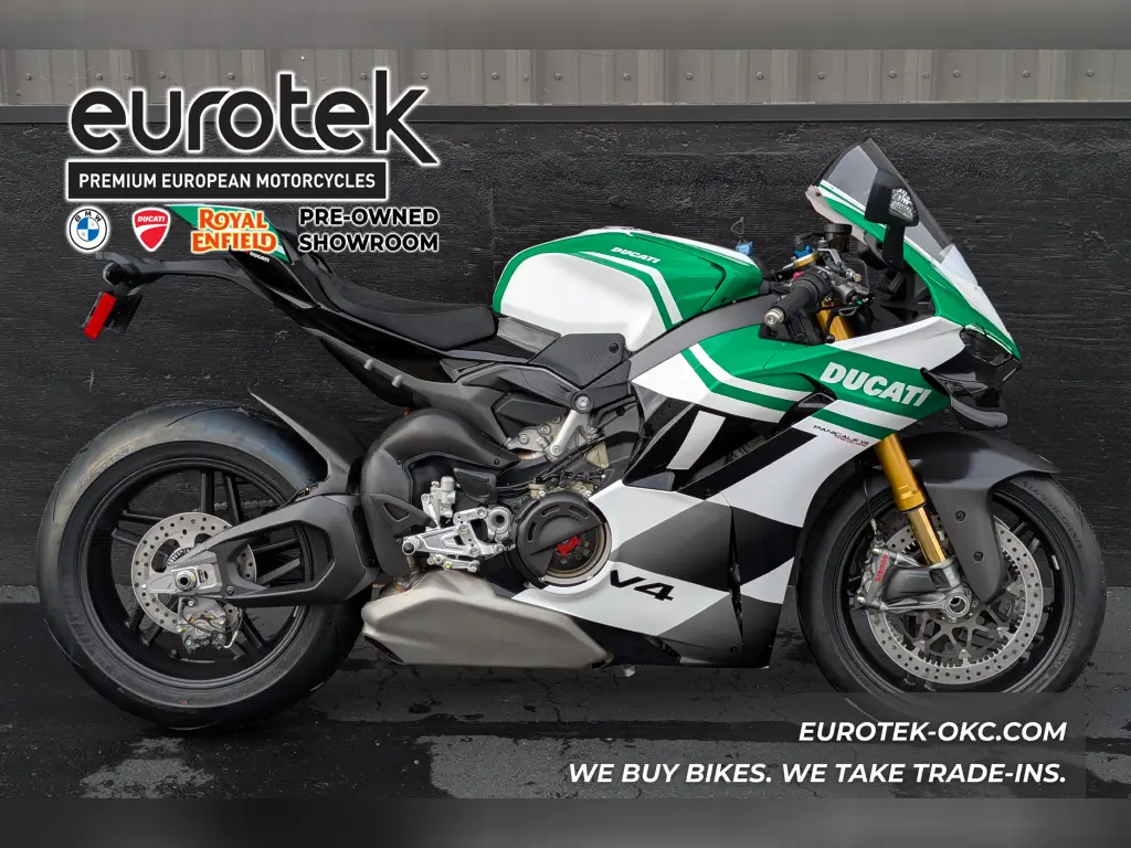 2025 Ducati PANIGALE V4 TRICOLORE