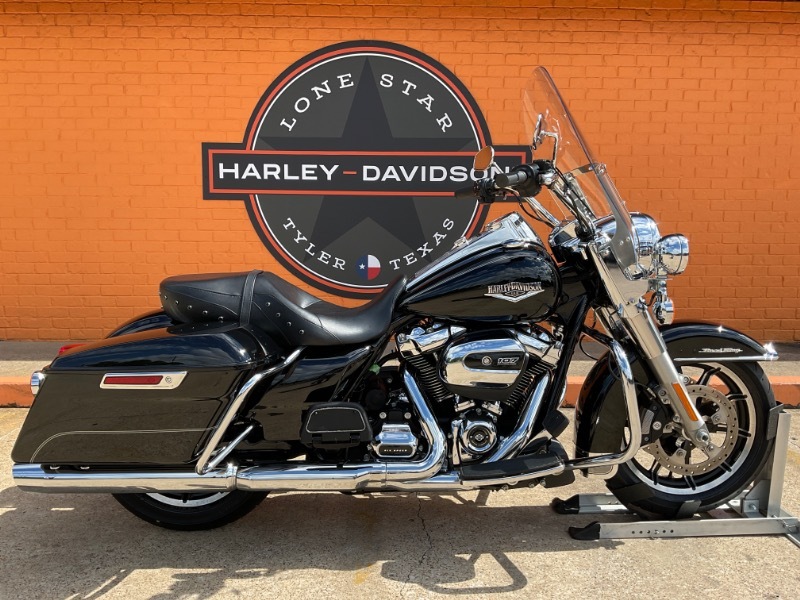 2017 Harley-Davidson ROAD KING in Tyler, TX