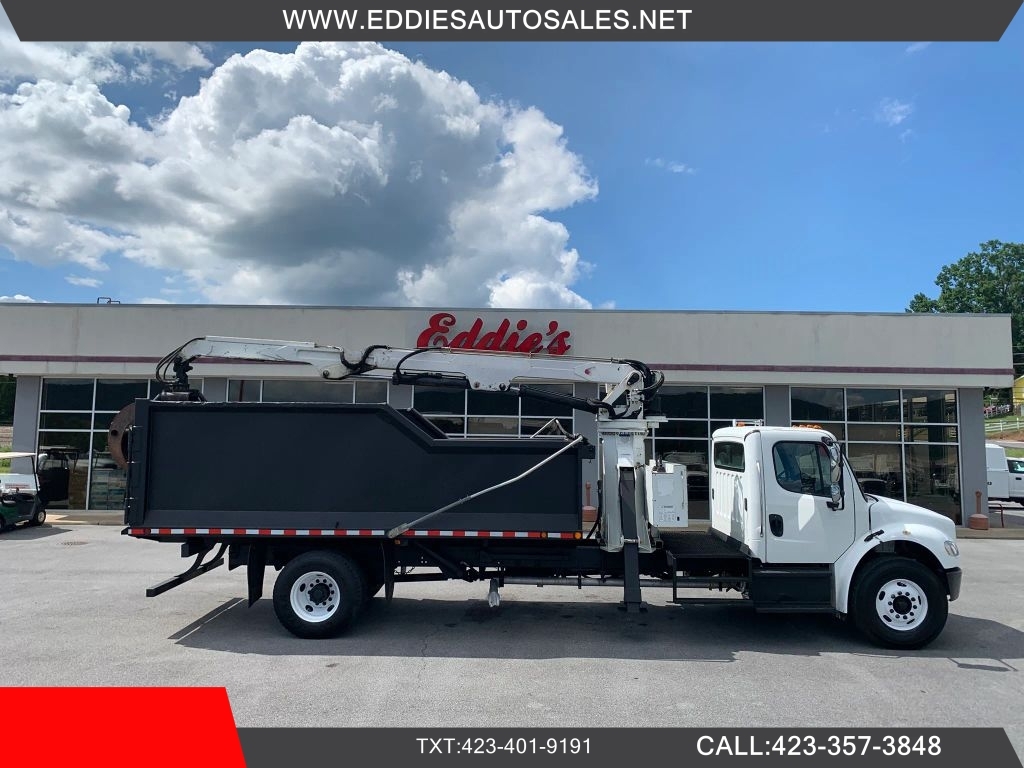 2015 FREIGHTLINER BUSINESS CLASS M2 106 in Church Hill, TN
