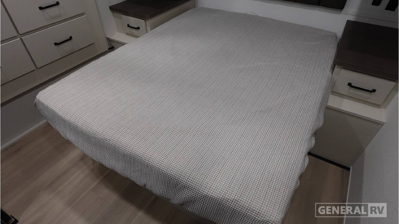 A photo of this 2027 Grand Design Momentum G-Class 29GS